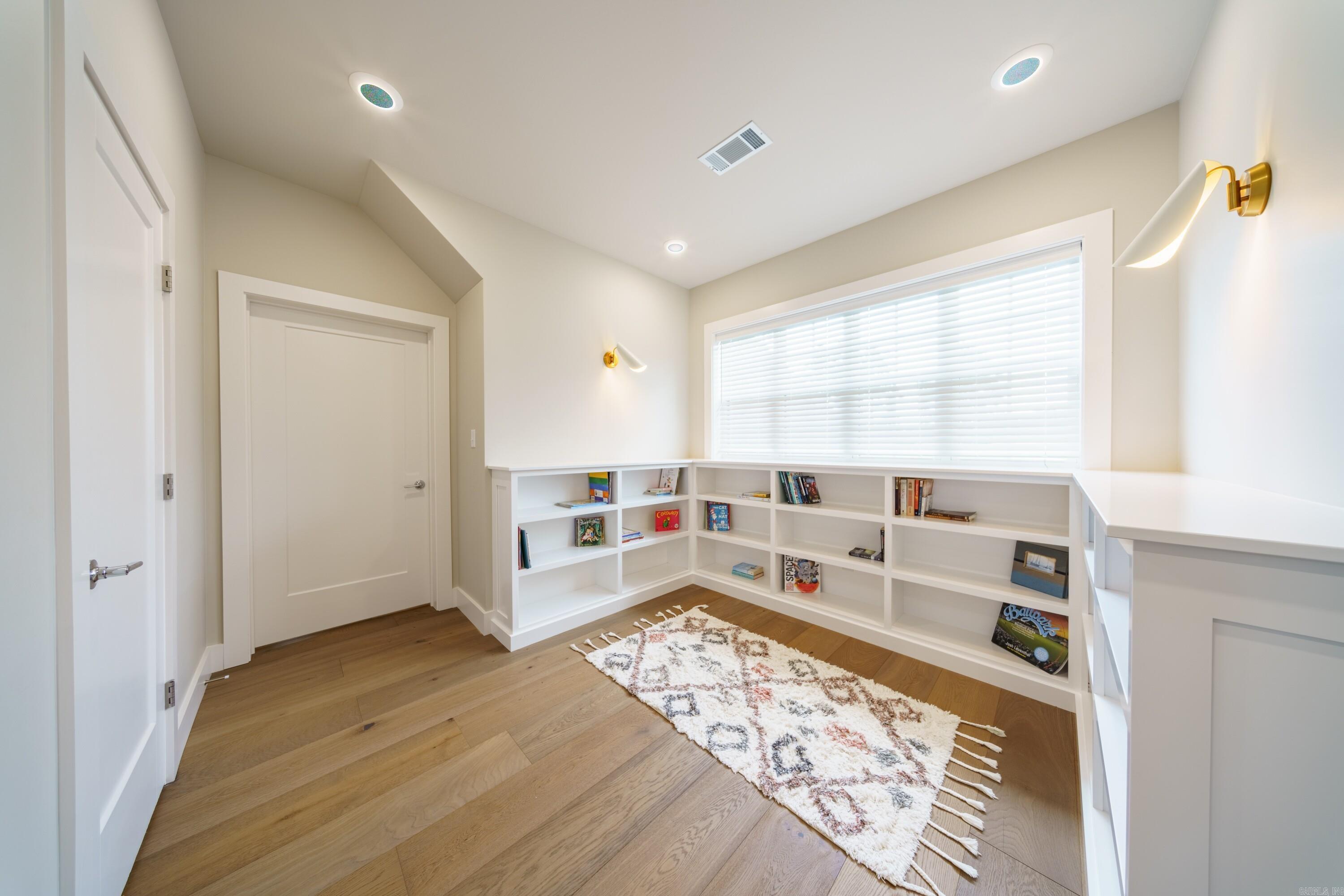 8015 W Hwy 412  Paragould, AR