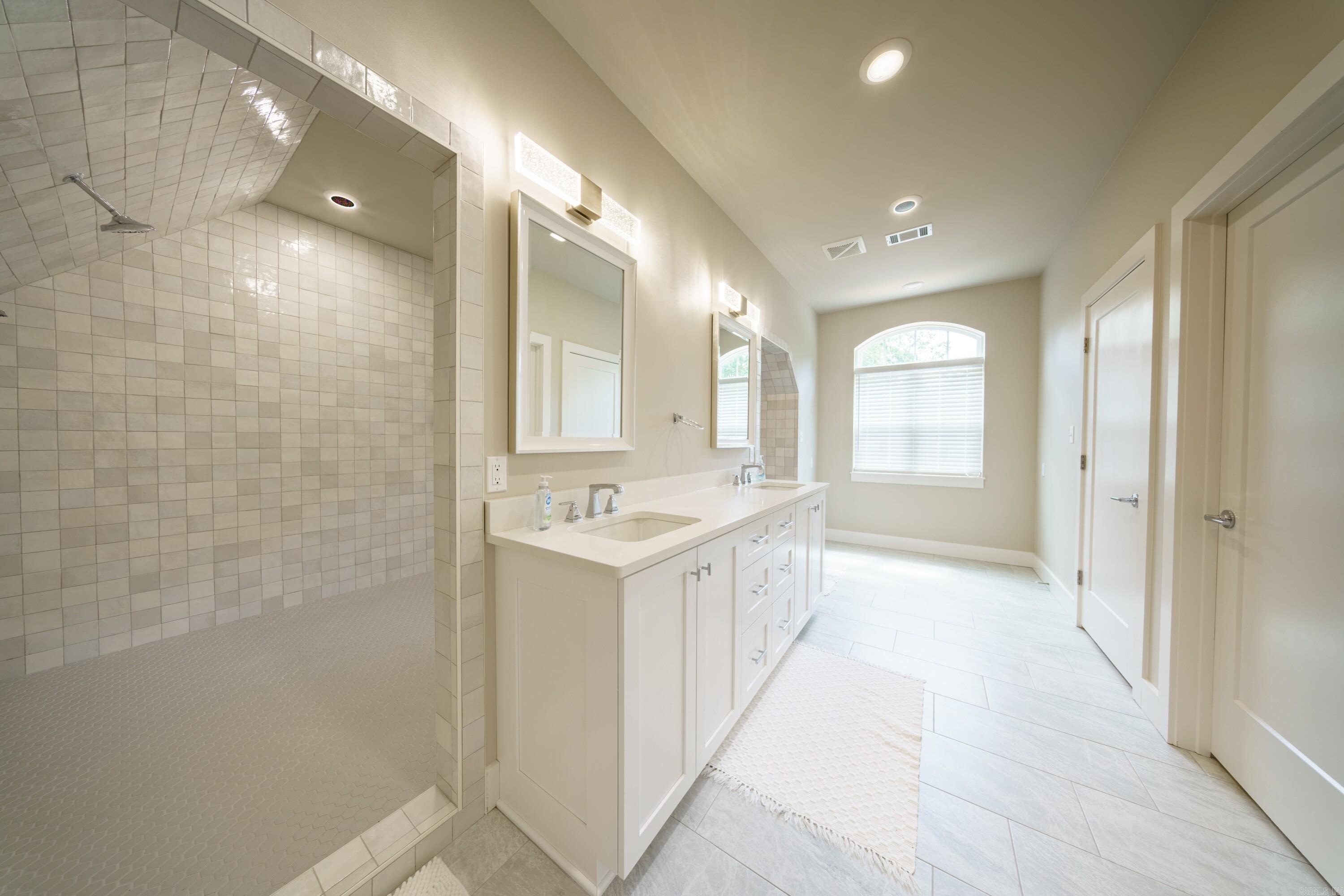 8015 W Hwy 412  Paragould, AR