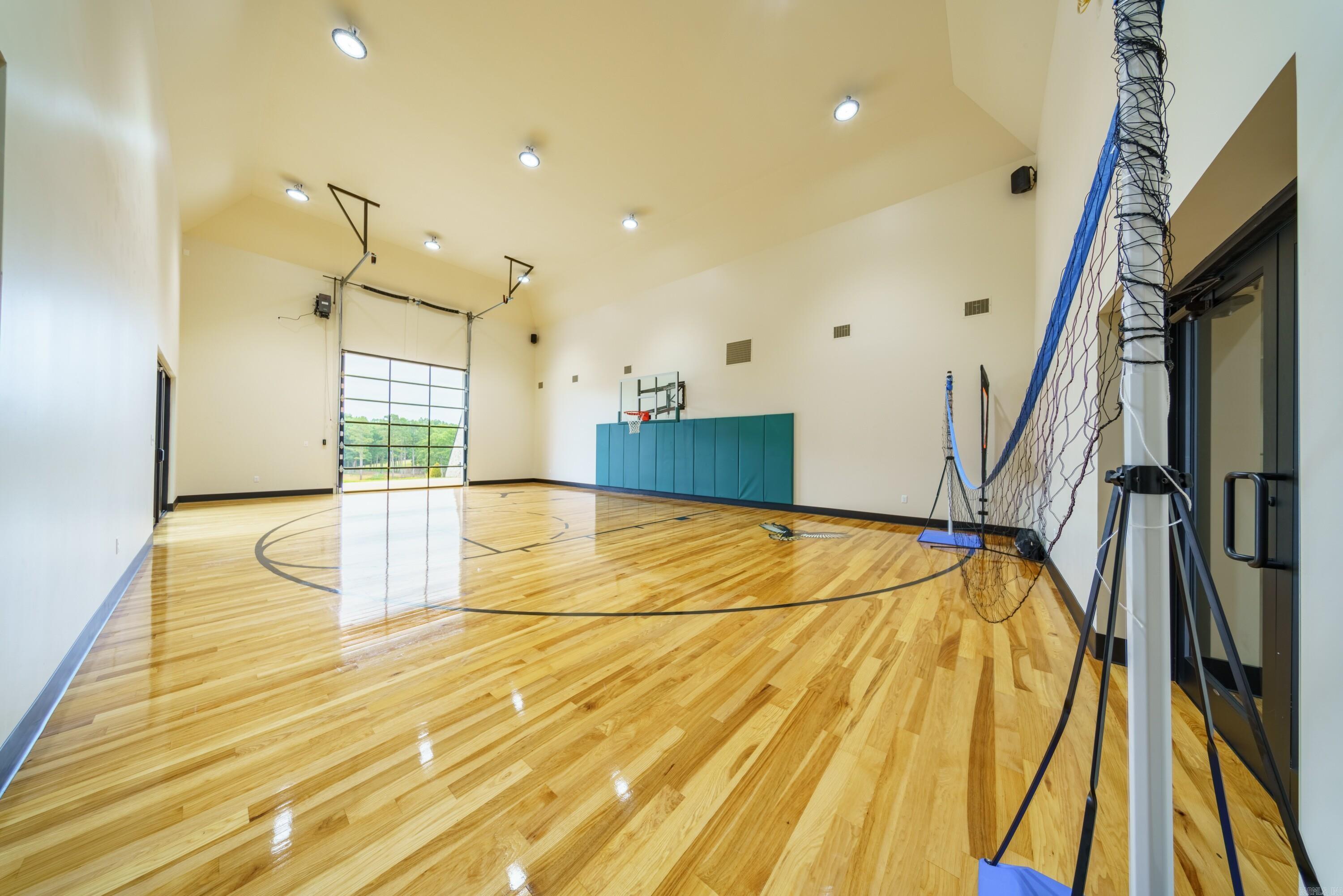 8015 W Hwy 412  Paragould, AR