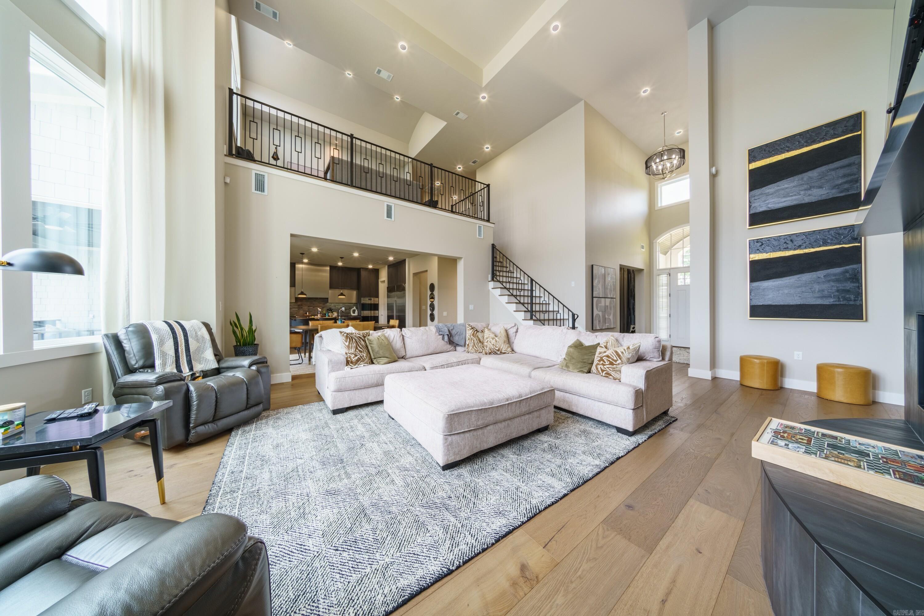 8015 W Hwy 412  Paragould, AR