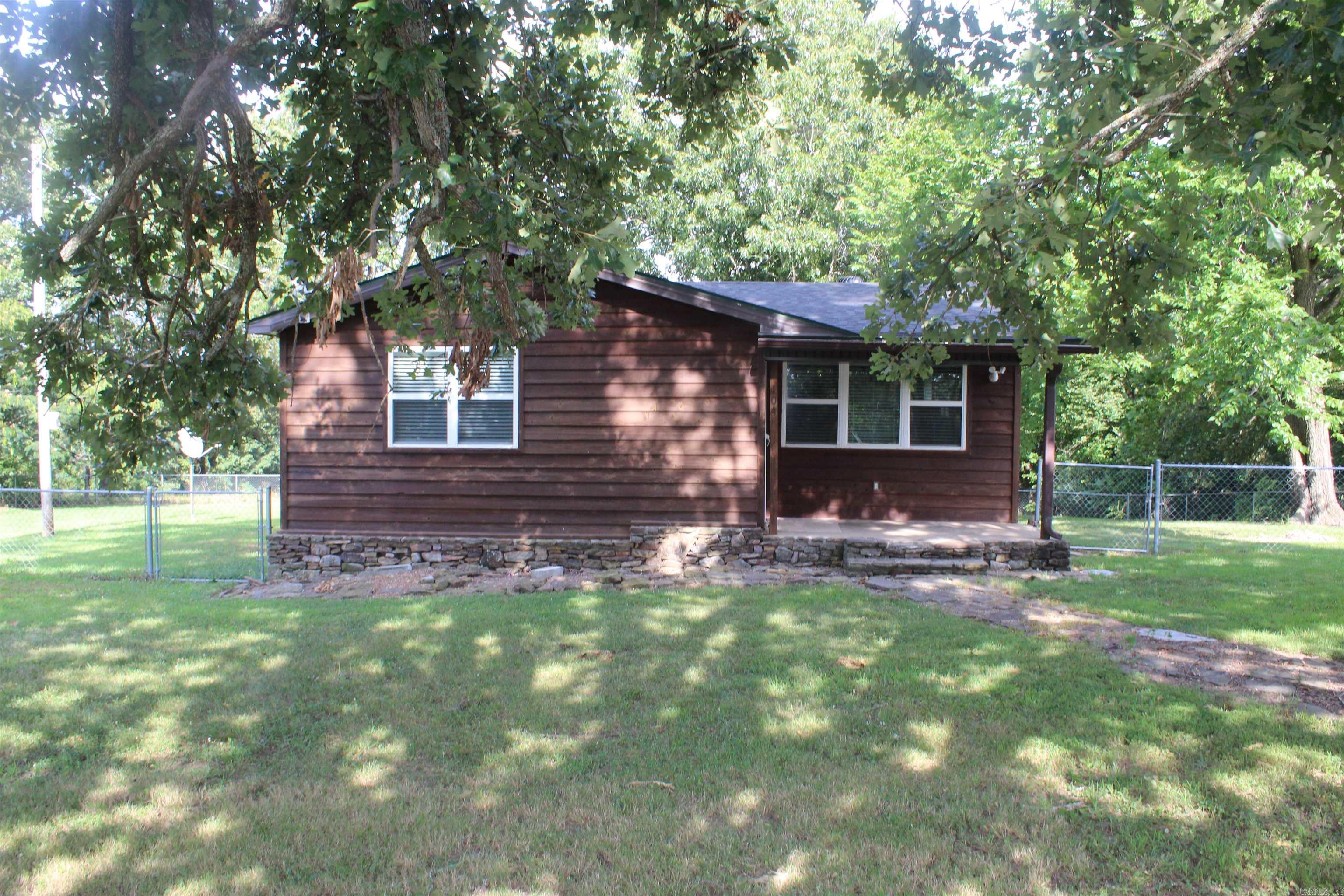 104 Grand Central Drive  Marshall, AR