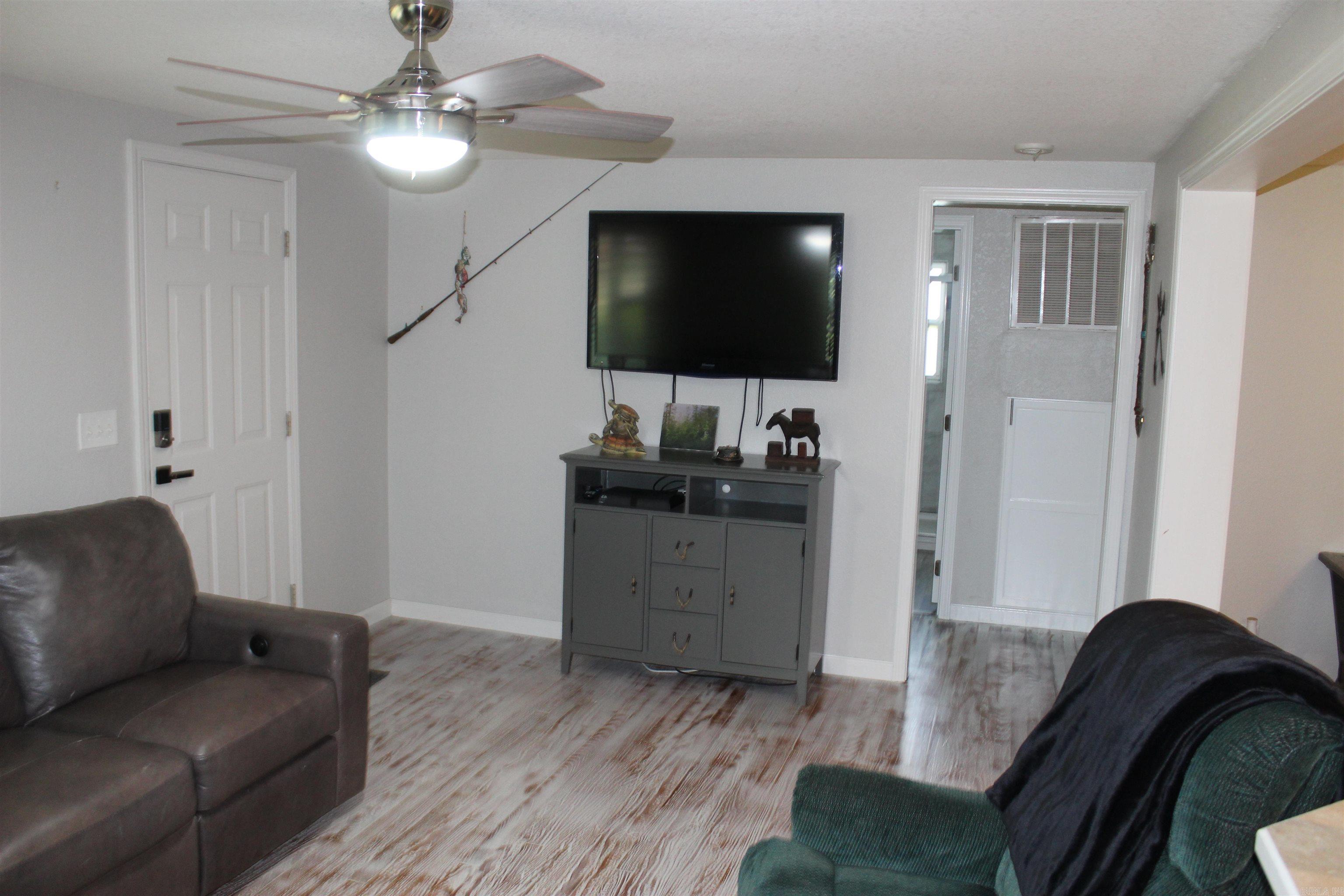 104 Grand Central Drive  Marshall, AR