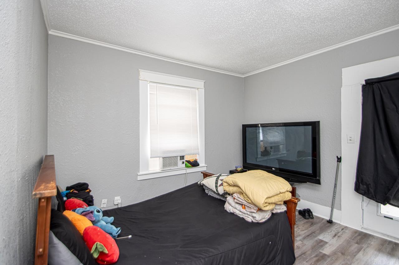 1870 S Izard  Little Rock, AR