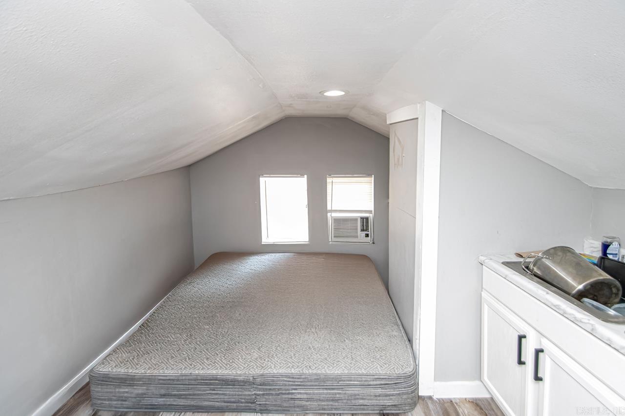 1870 S Izard  Little Rock, AR