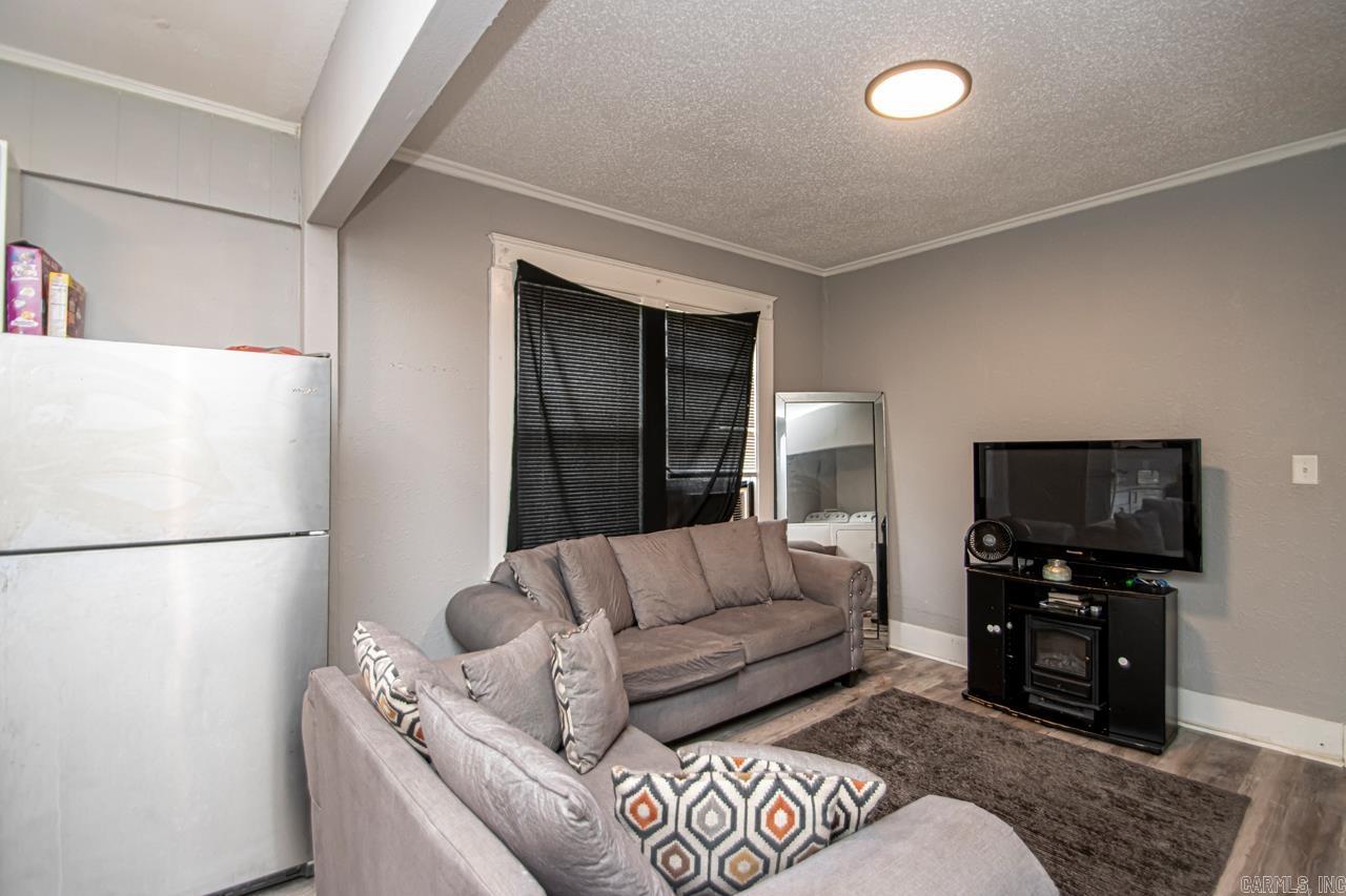 1870 S Izard  Little Rock, AR