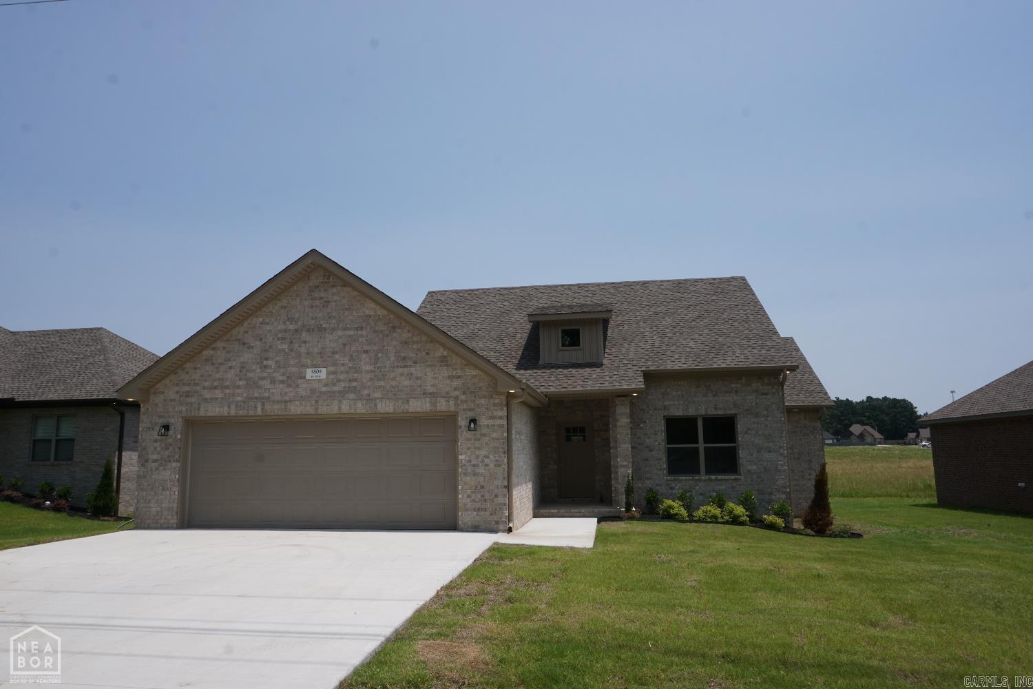 1804 N Oak  Brookland, AR