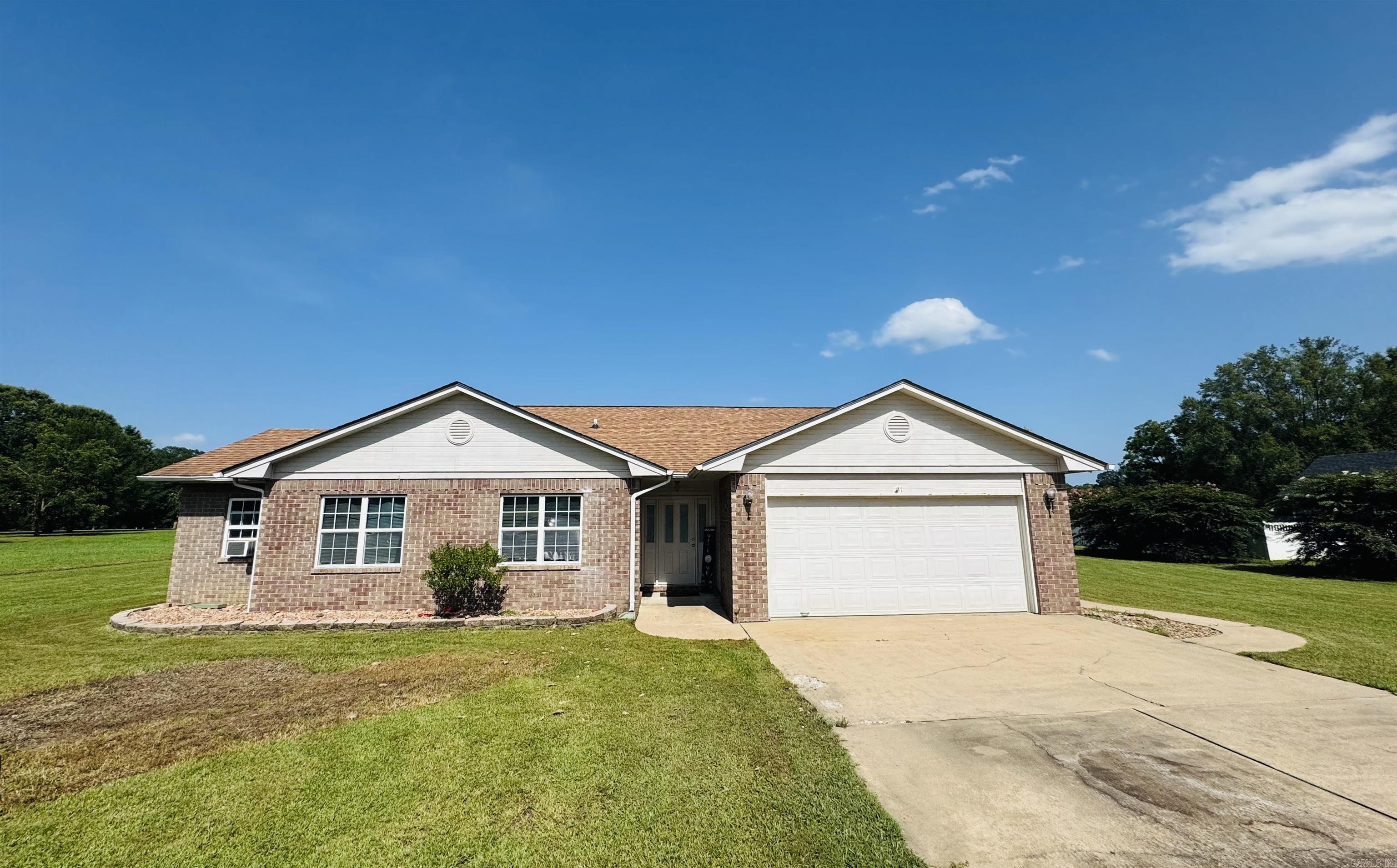 11  Hickory  Clarksville, AR