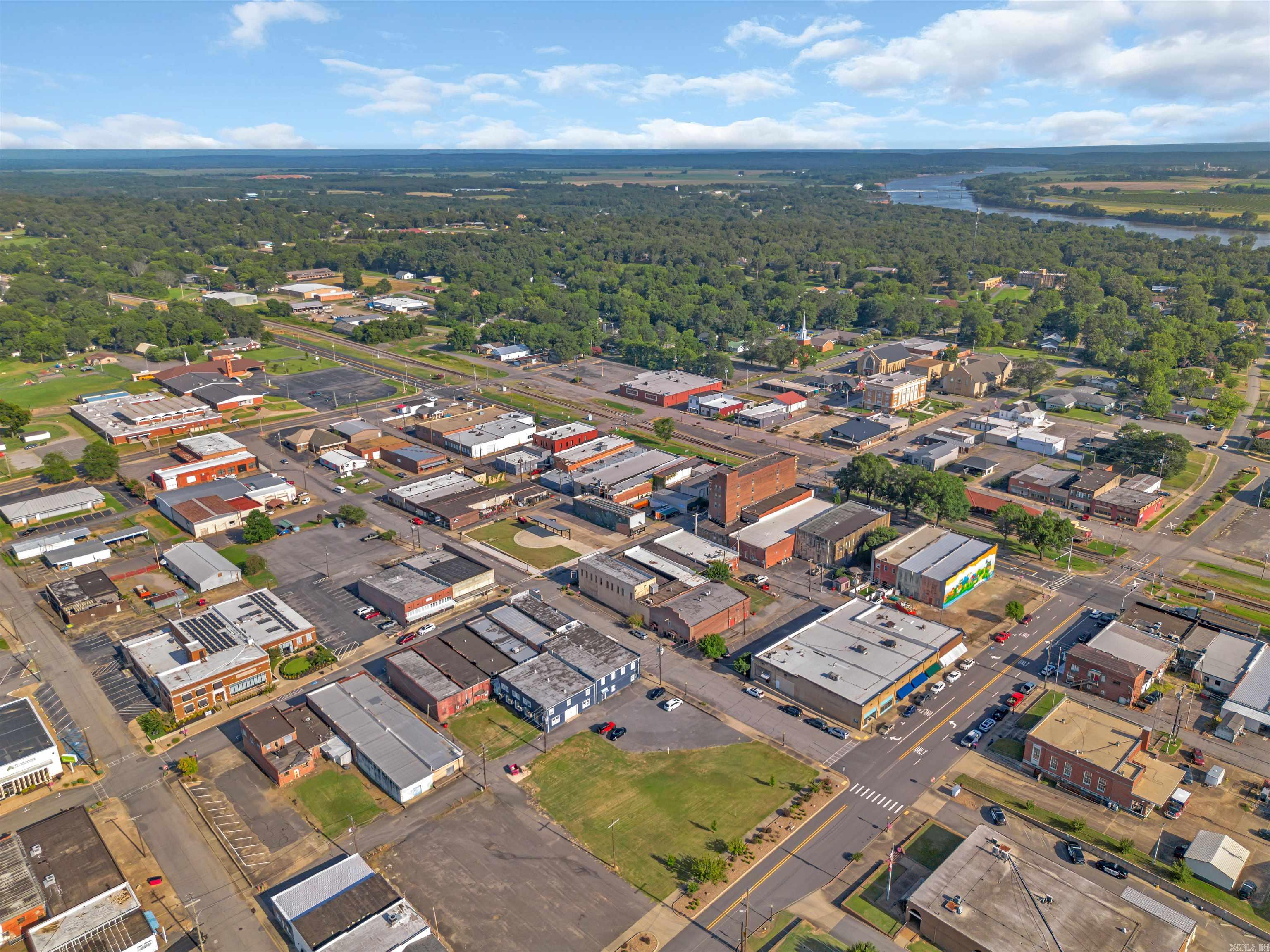 111 Commerce  Morrilton, AR