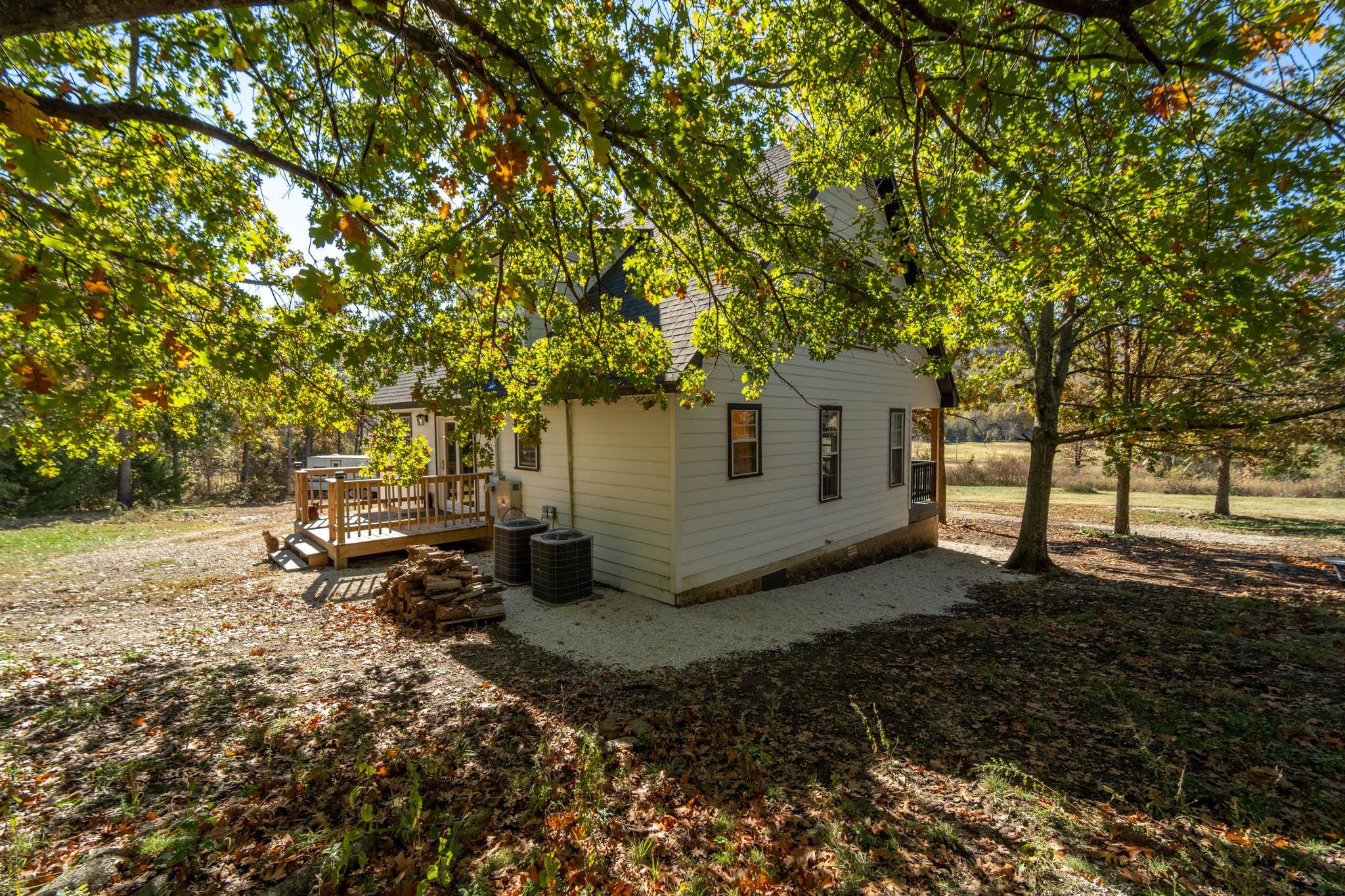 365 County Road 993 Green For., AR 72638