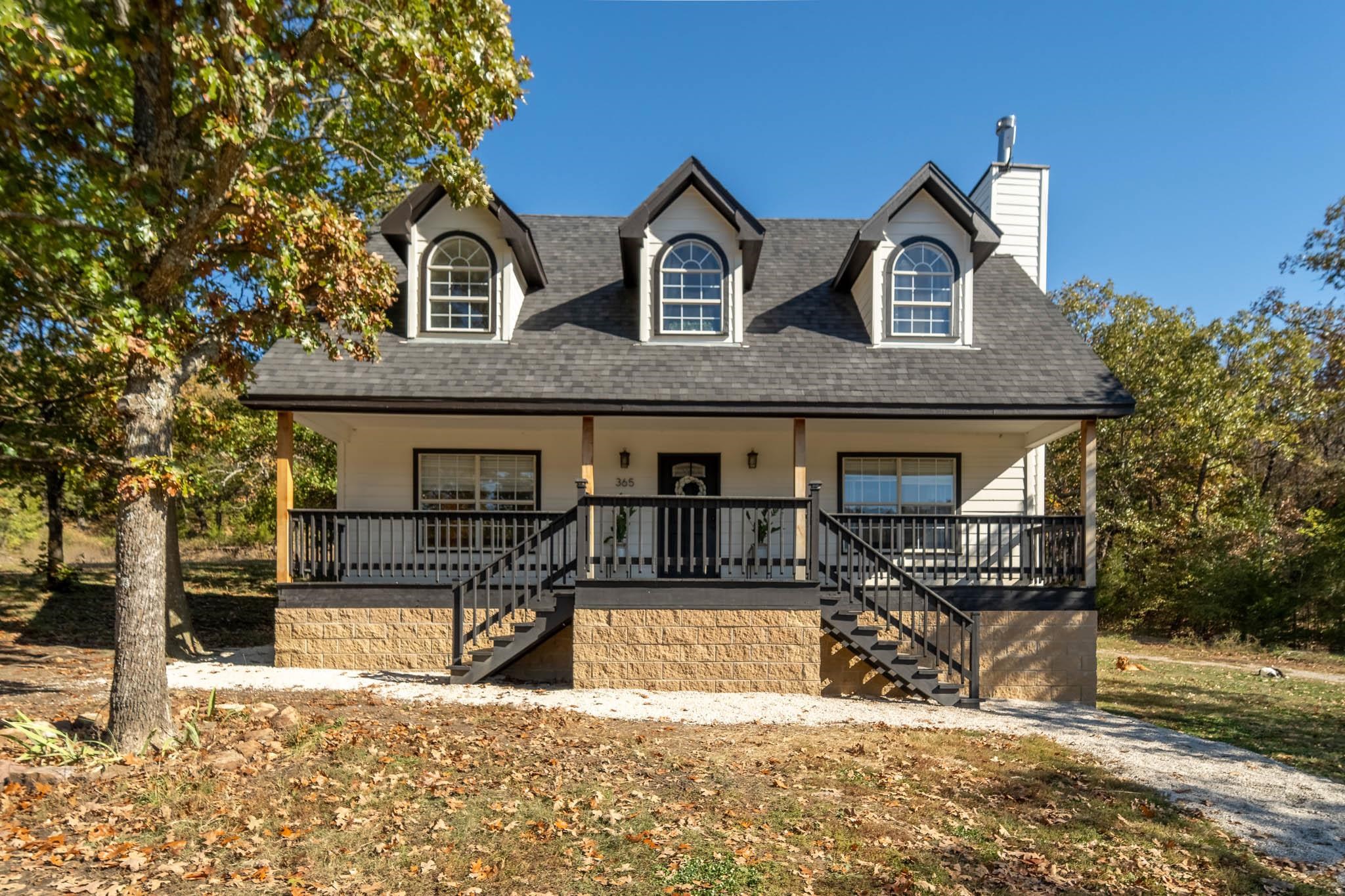 365 County Road 993 Green For., AR 72638