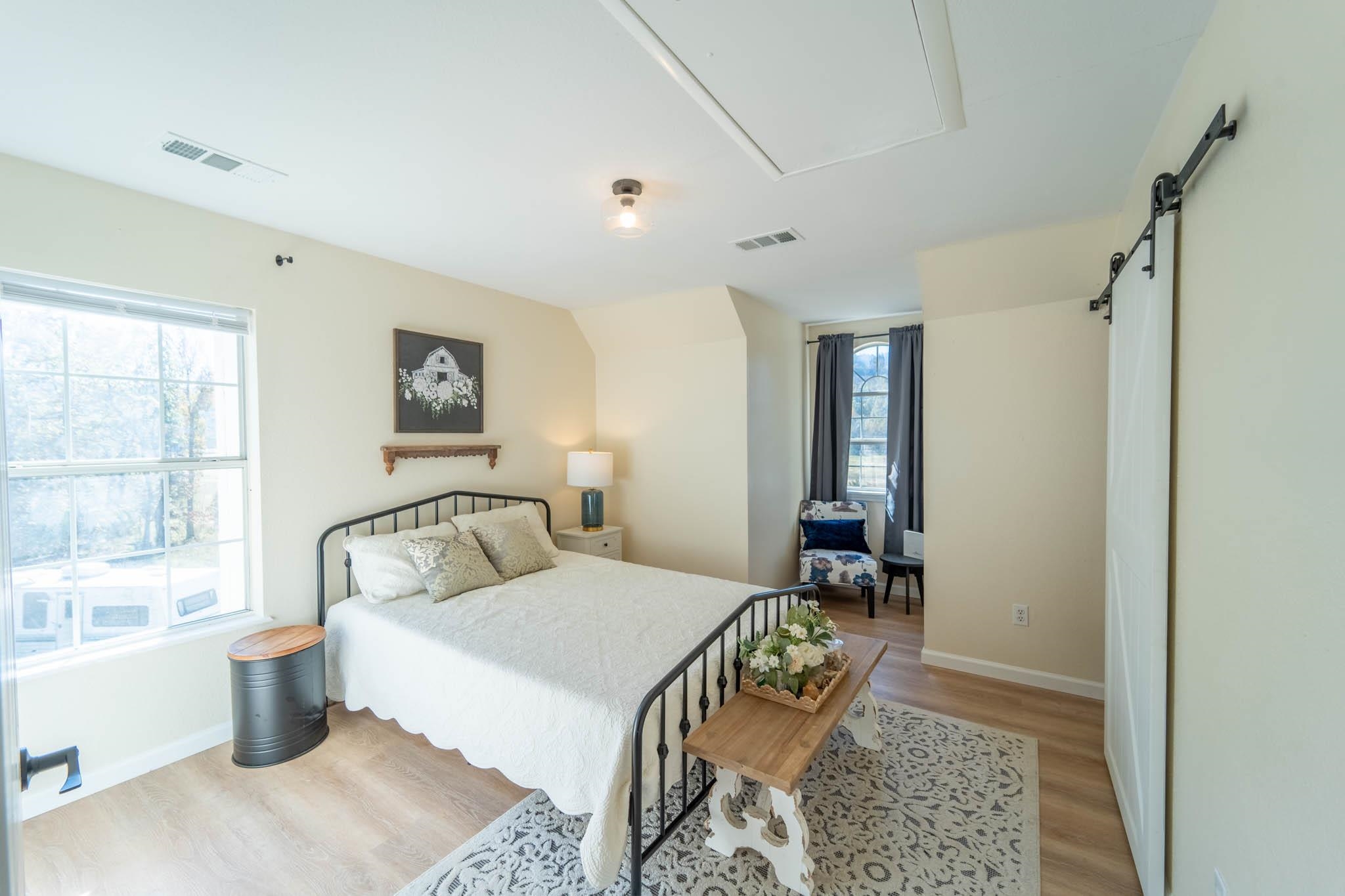 365 County Road 993 Green For., AR 72638