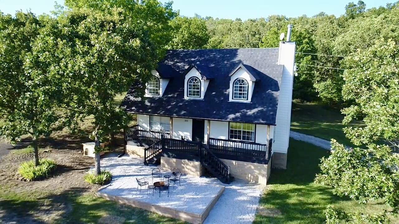 365 County Road 993 Green For., AR 72638