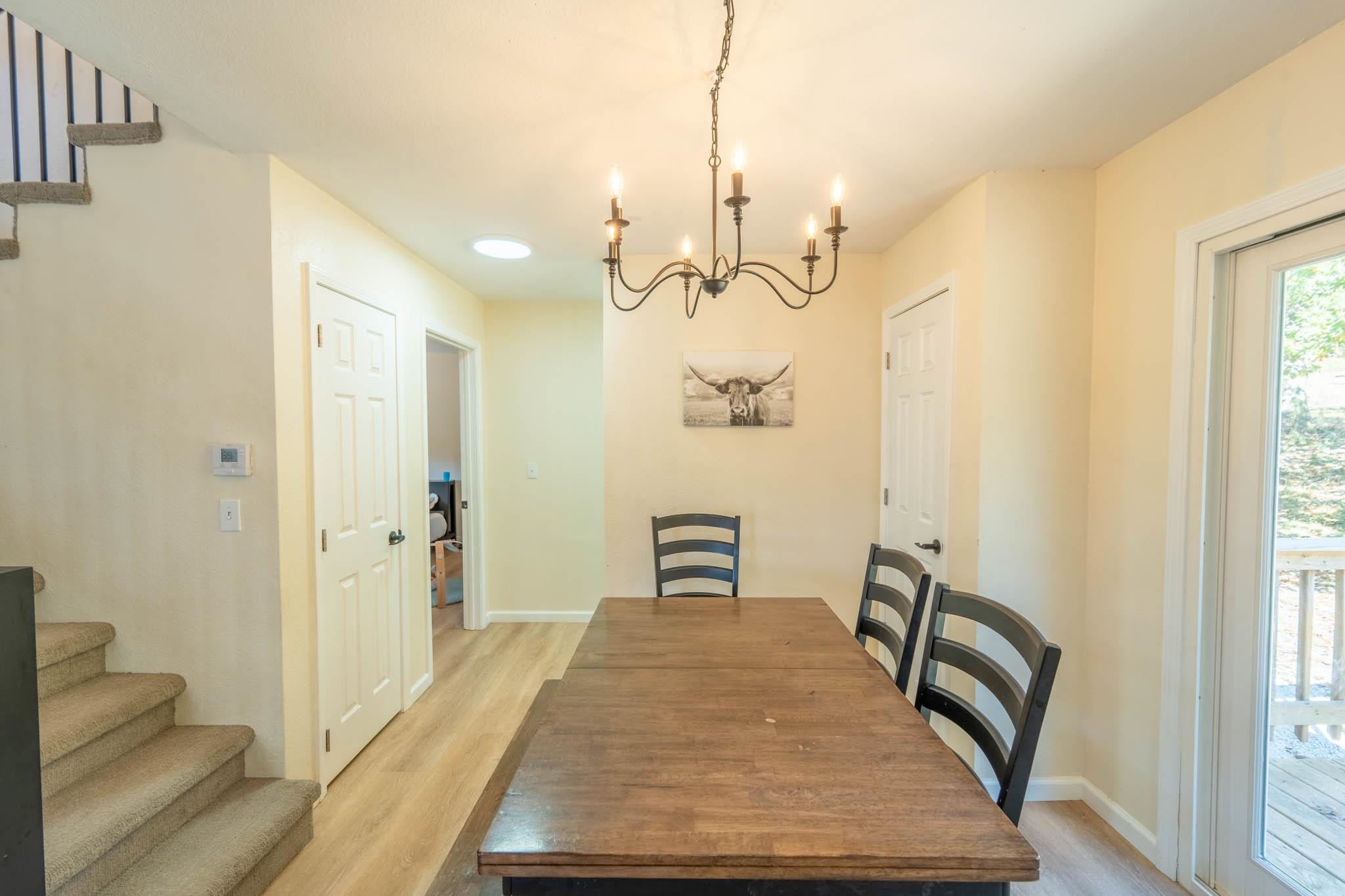 365 County Road 993 Green For., AR 72638