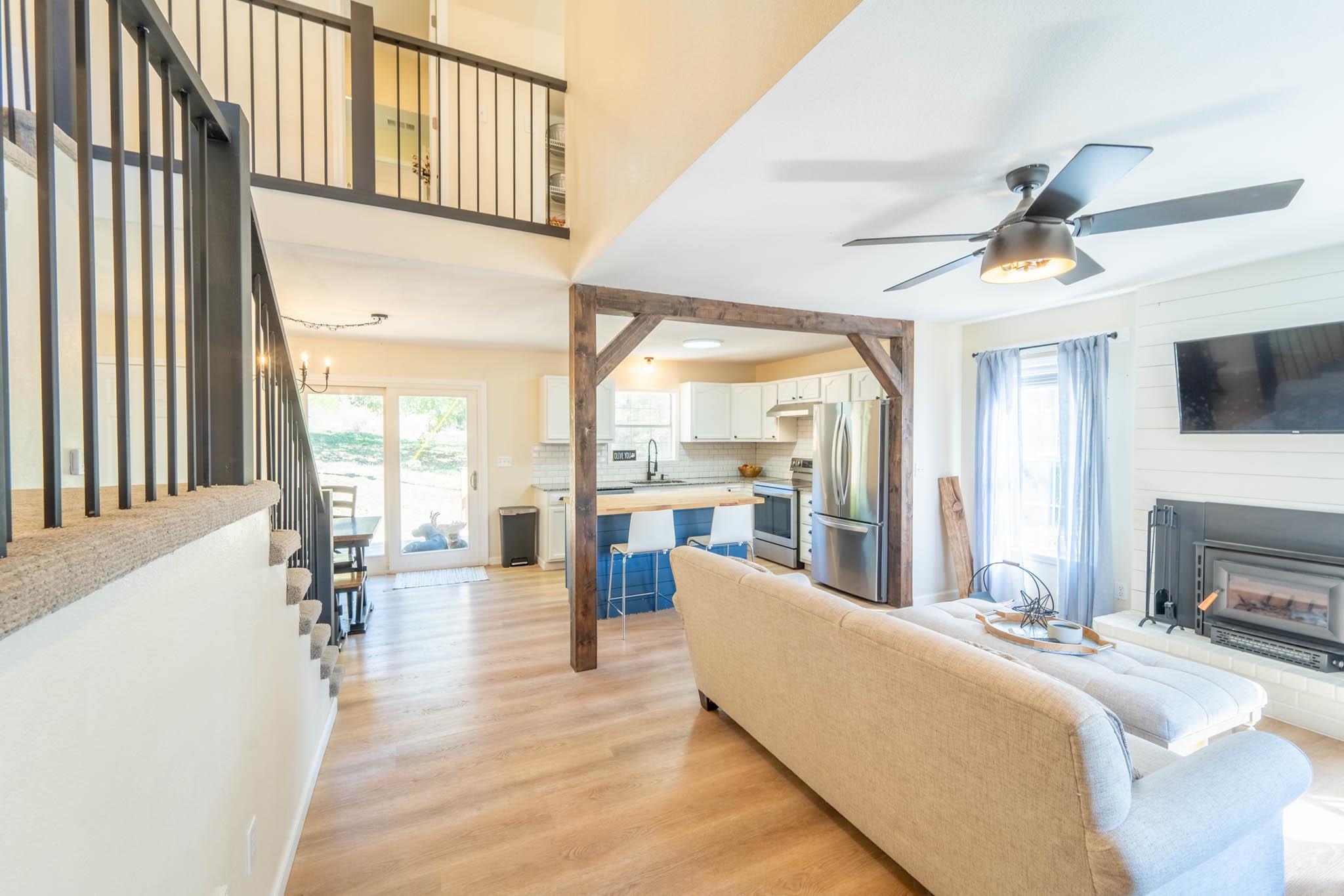 365 County Road 993 Green For., AR 72638