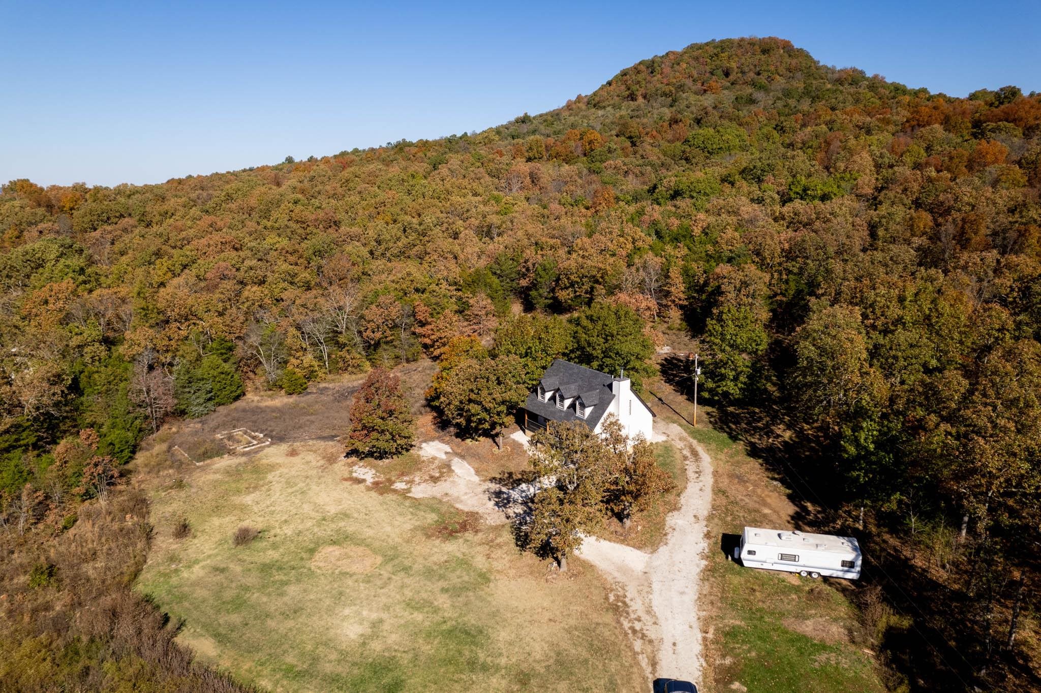 365 County Road 993 Green For., AR 72638