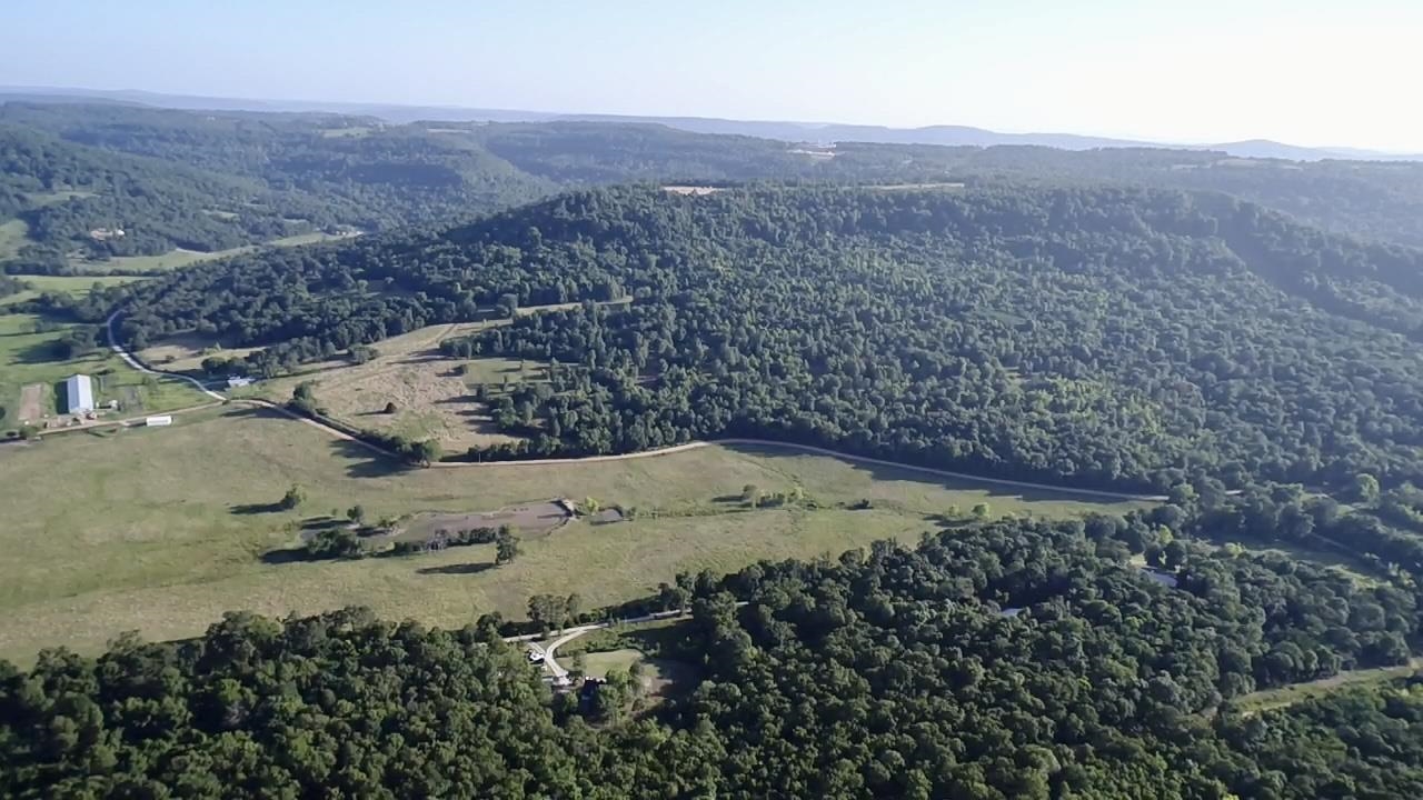 365 County Road 993 Green For., AR 72638