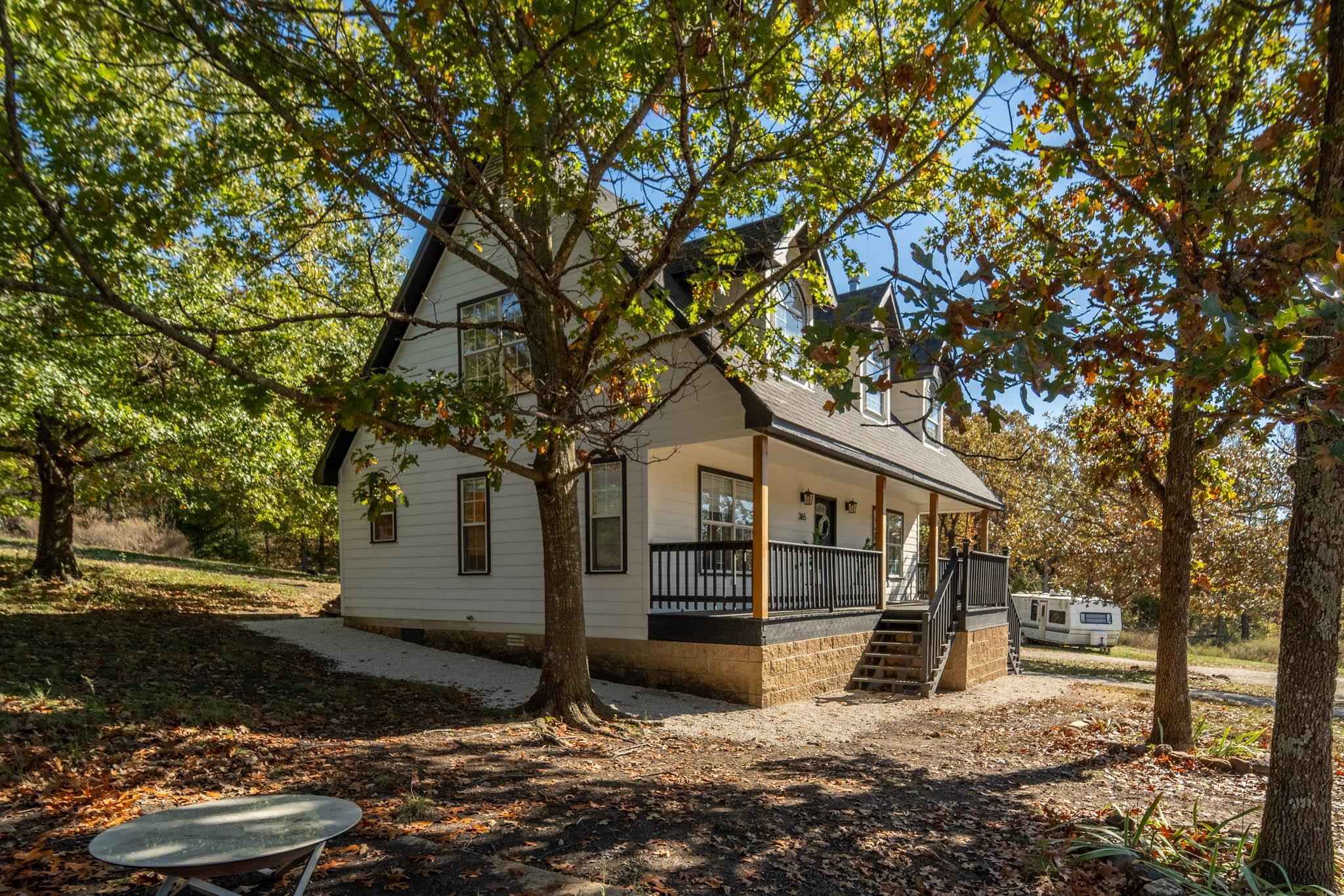 365 County Road 993 Green For., AR 72638