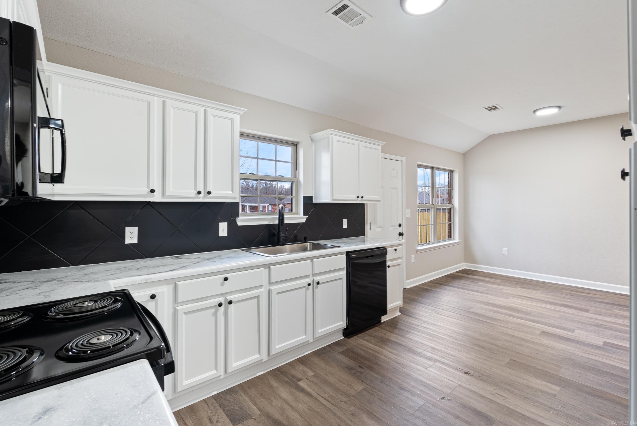 4 Bishop  Conway, AR