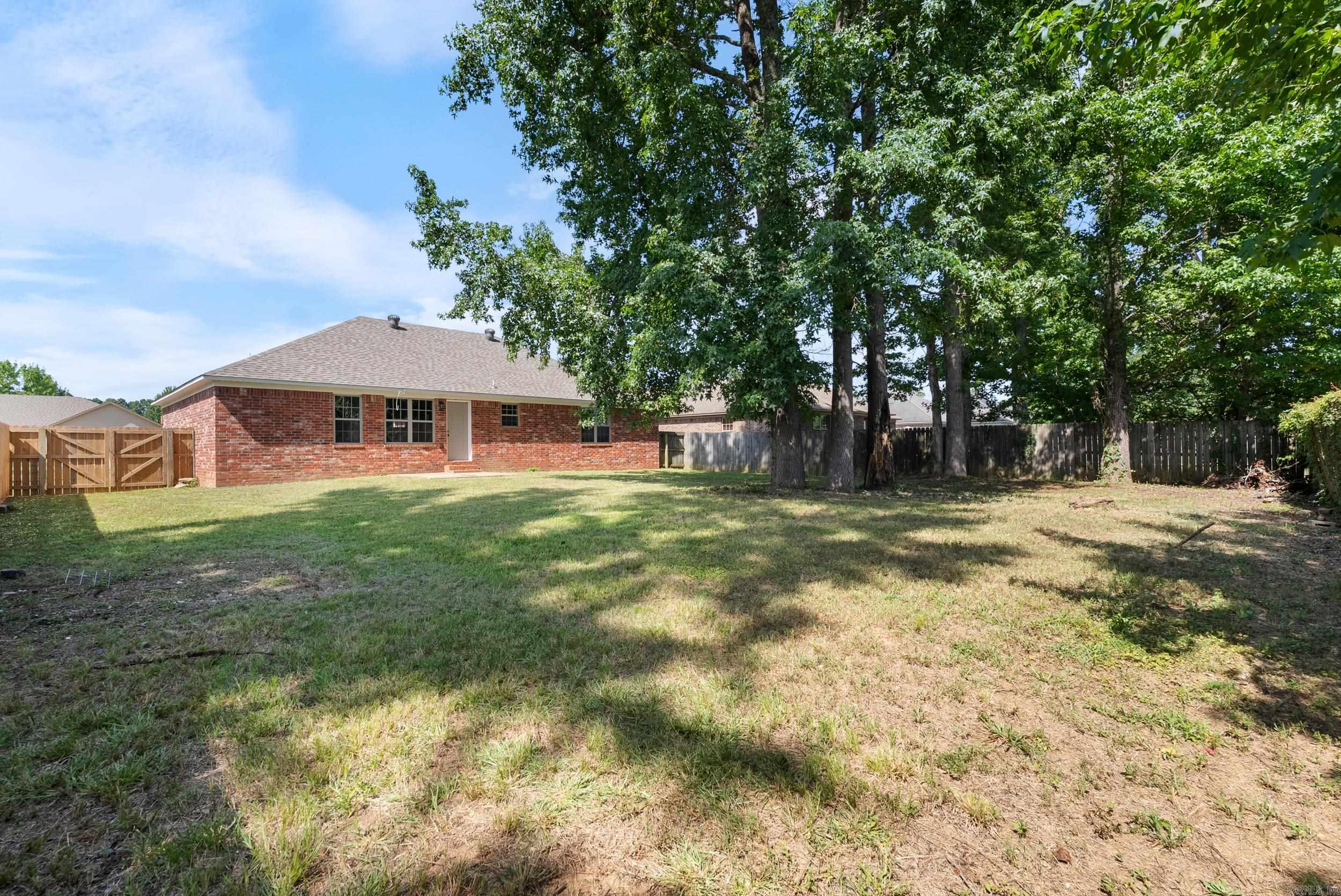 4 Bishop  Conway, AR