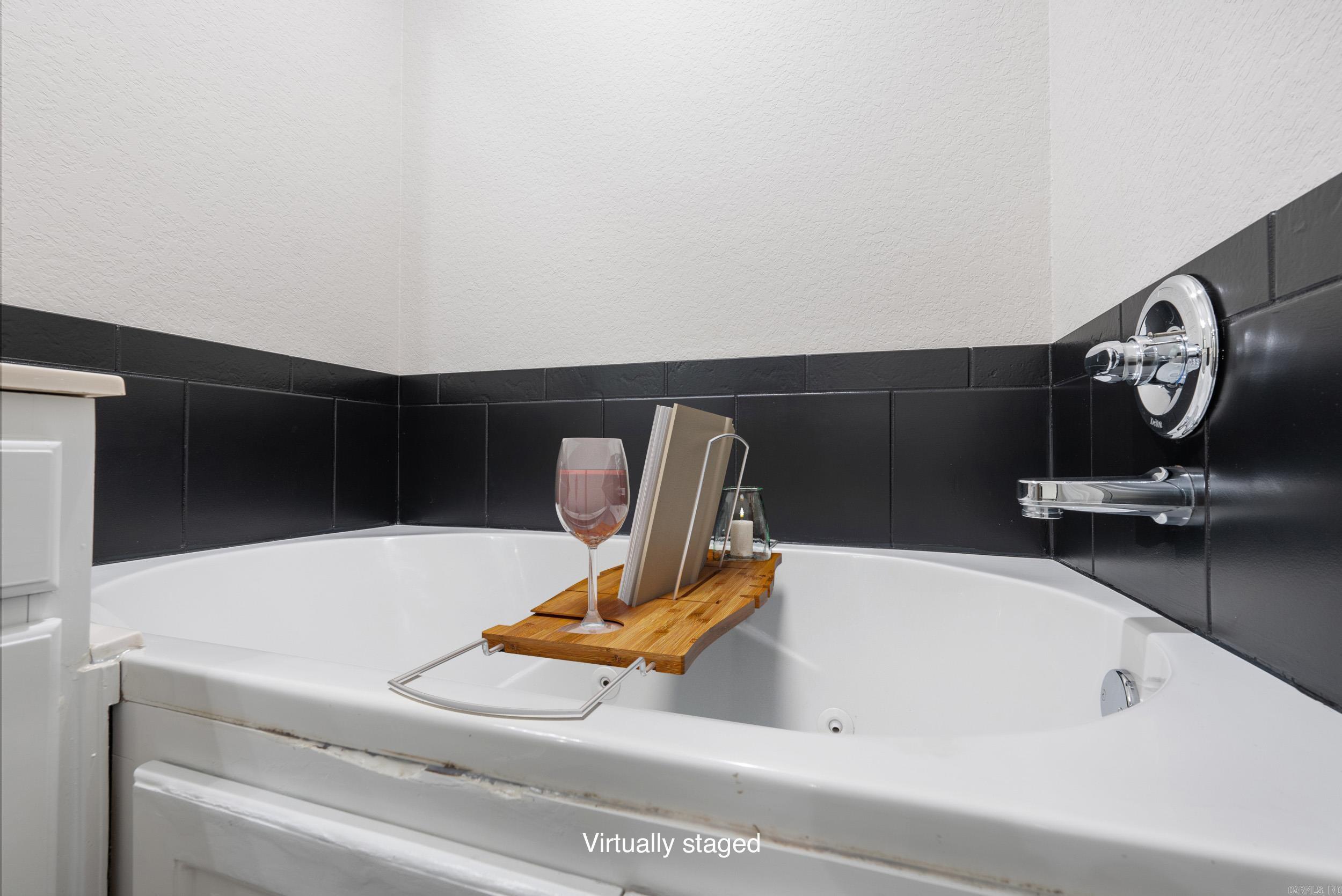 4 Bishop  Conway, AR