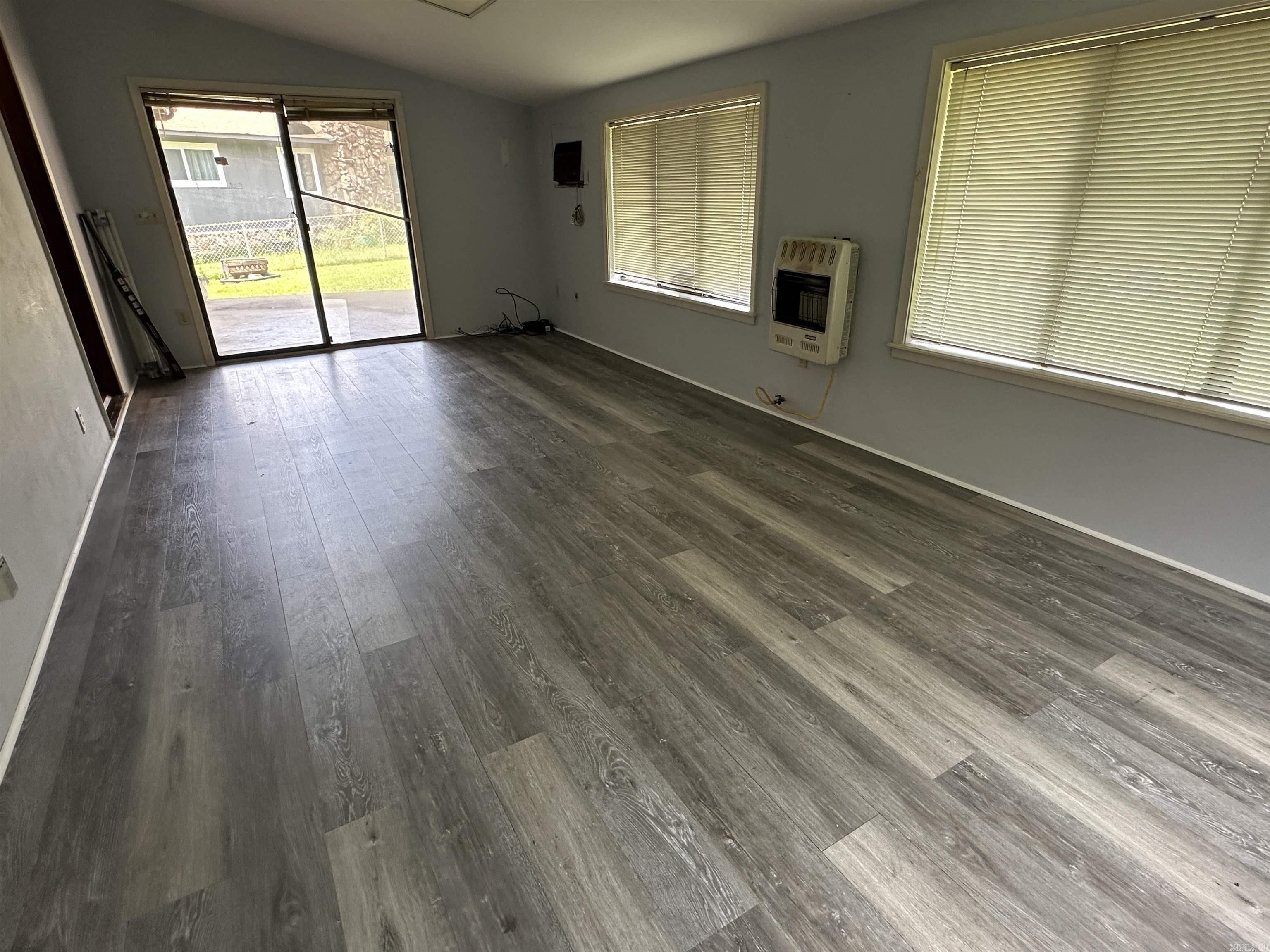 1721 Lakeshore Drive Heber Springs, AR 72543