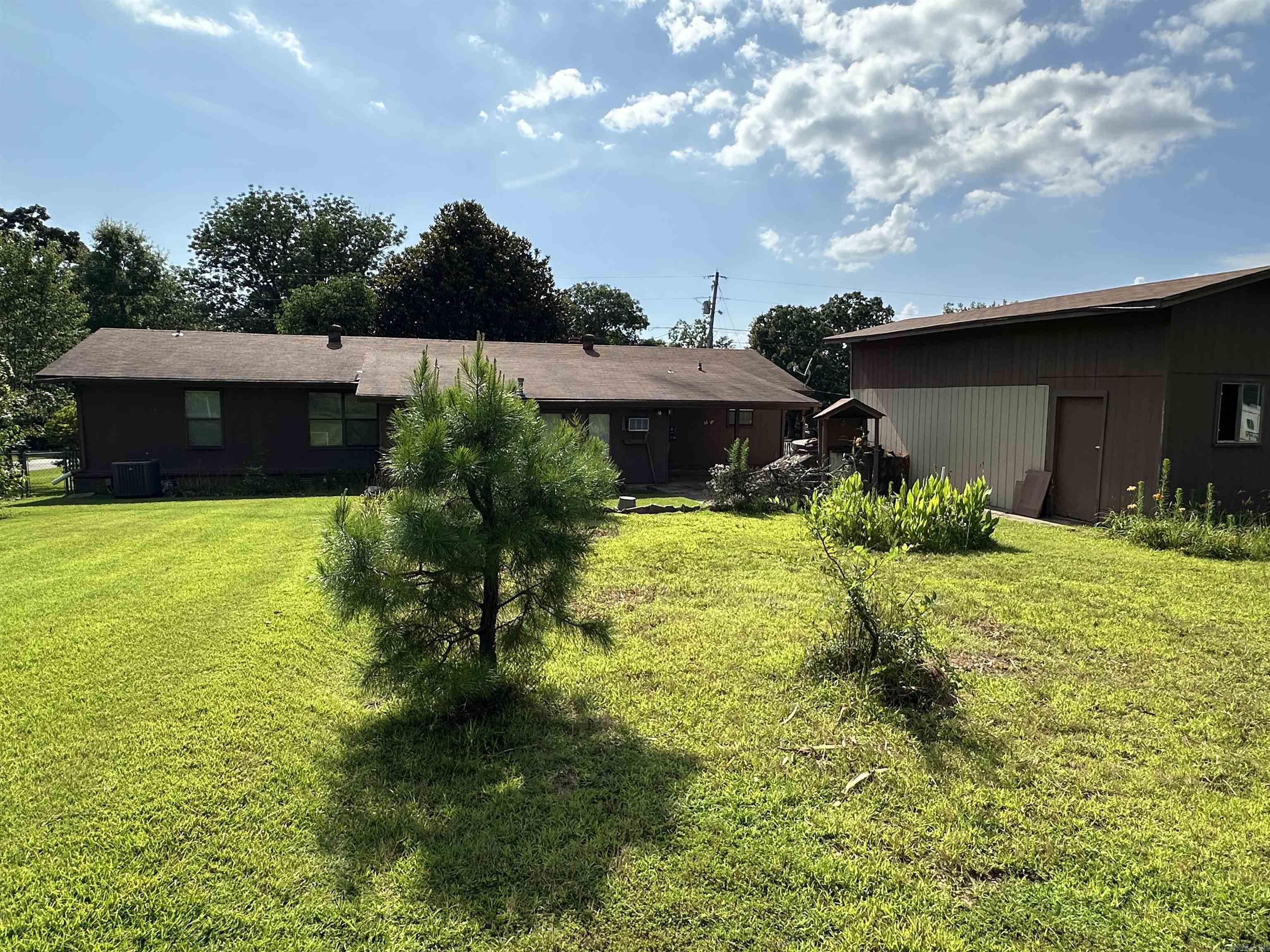 1721 Lakeshore Drive Heber Springs, AR 72543