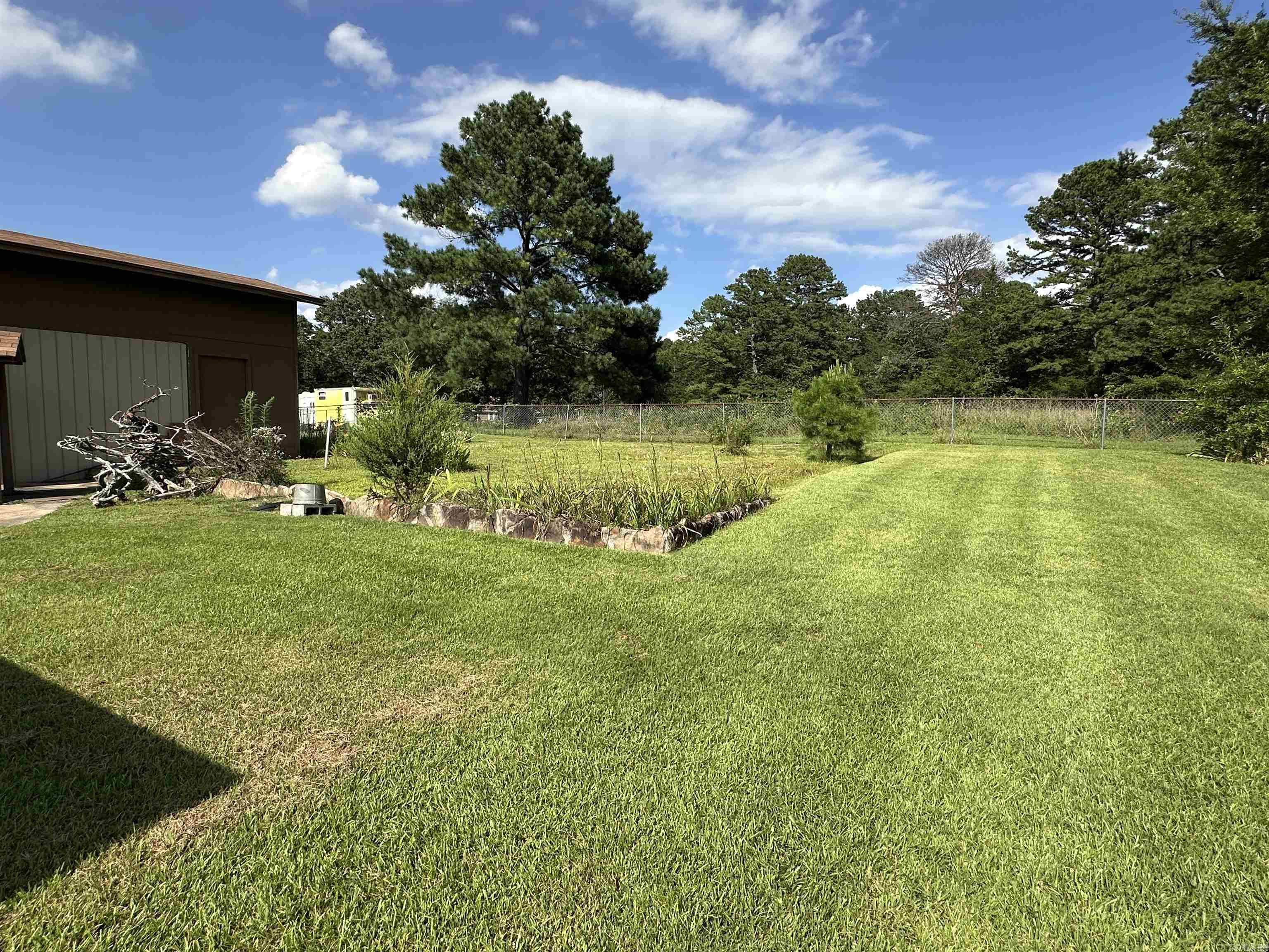 1721 Lakeshore Drive Heber Springs, AR 72543