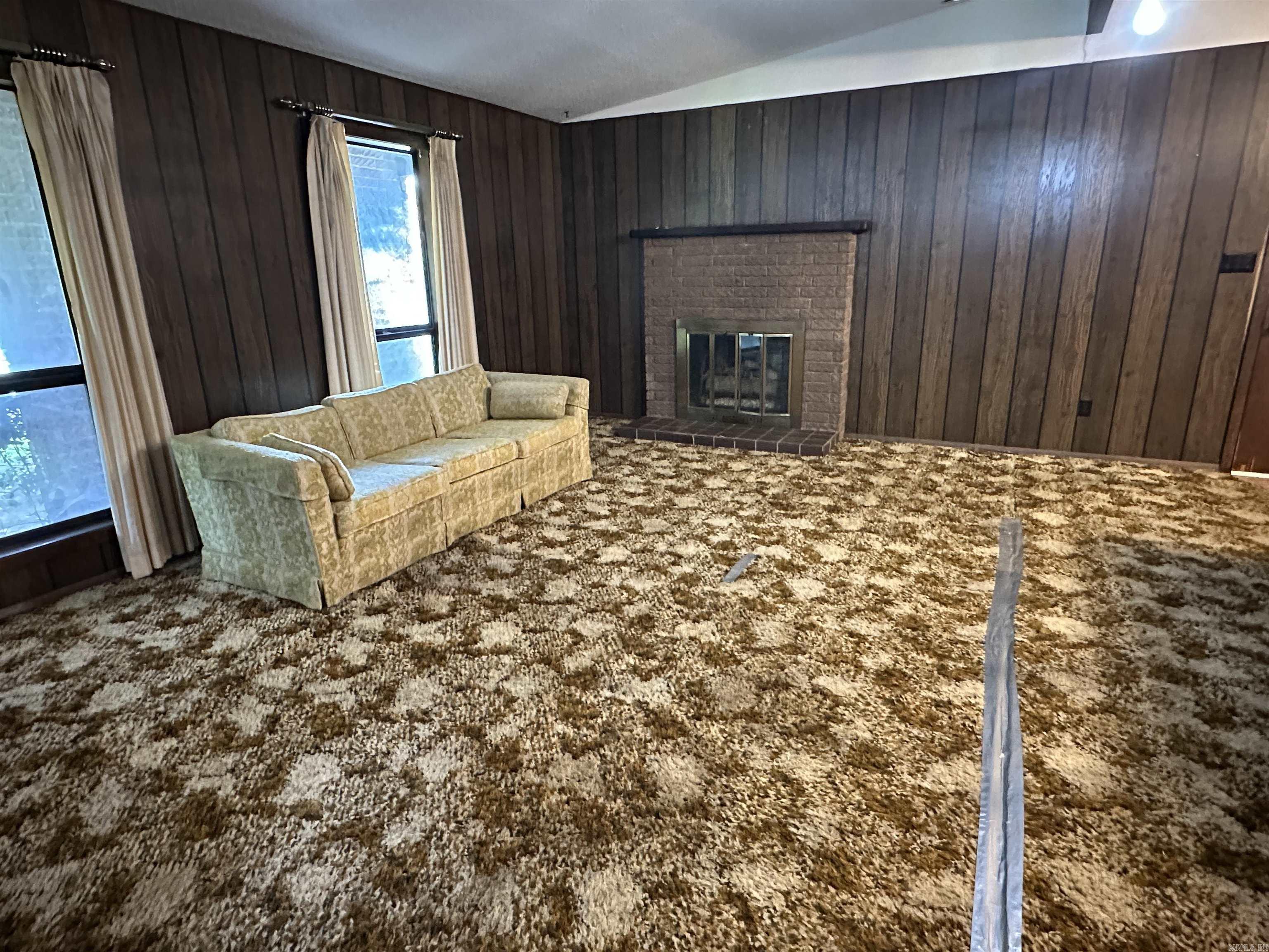 1721 Lakeshore Drive Heber Springs, AR 72543