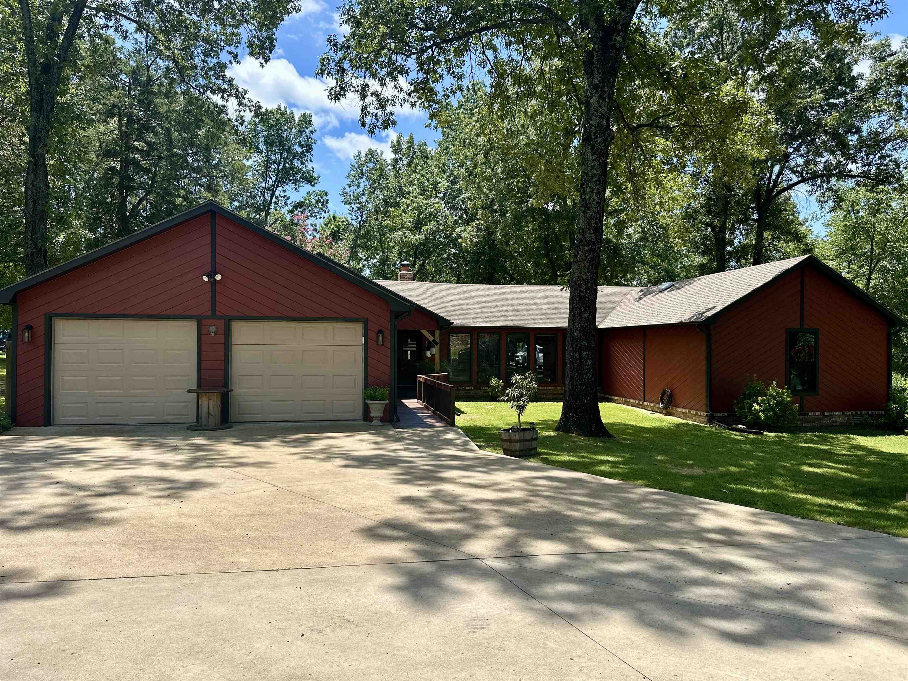 1712 Van Buren Ave Mountain Home, AR 72653