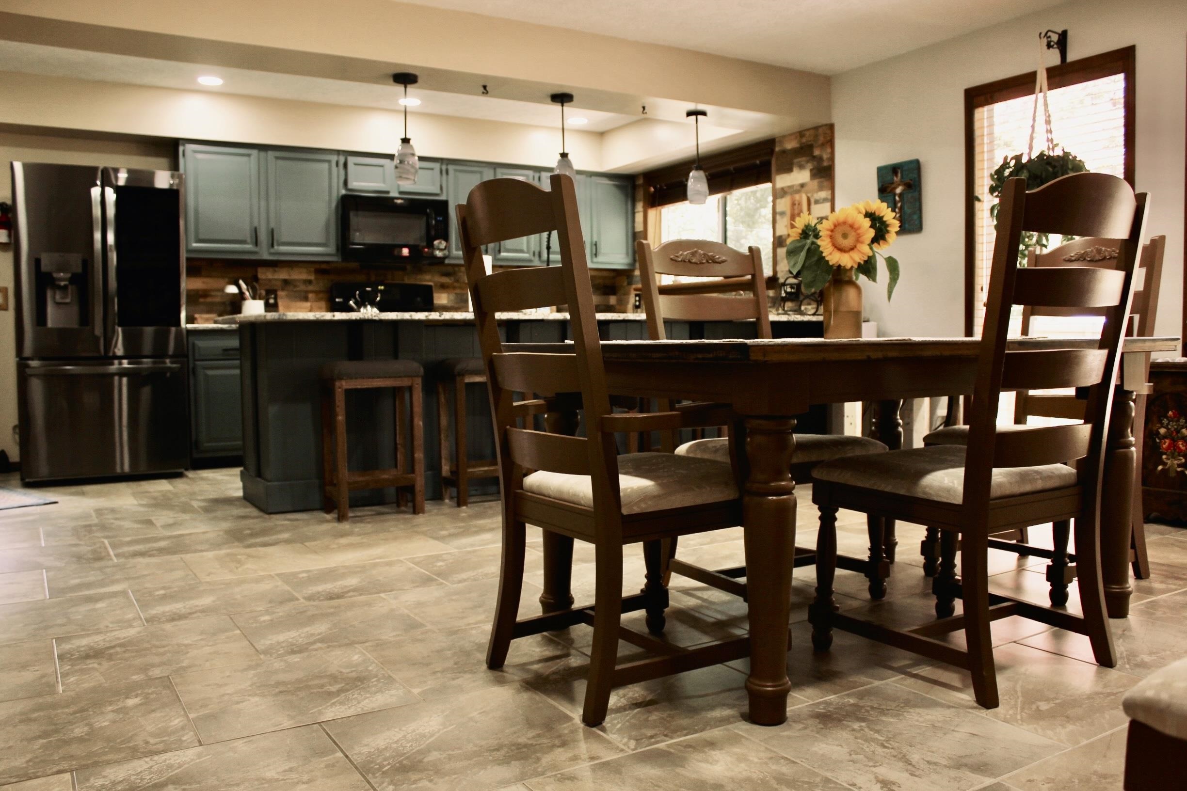 1712 Van Buren Ave Mountain Home, AR 72653