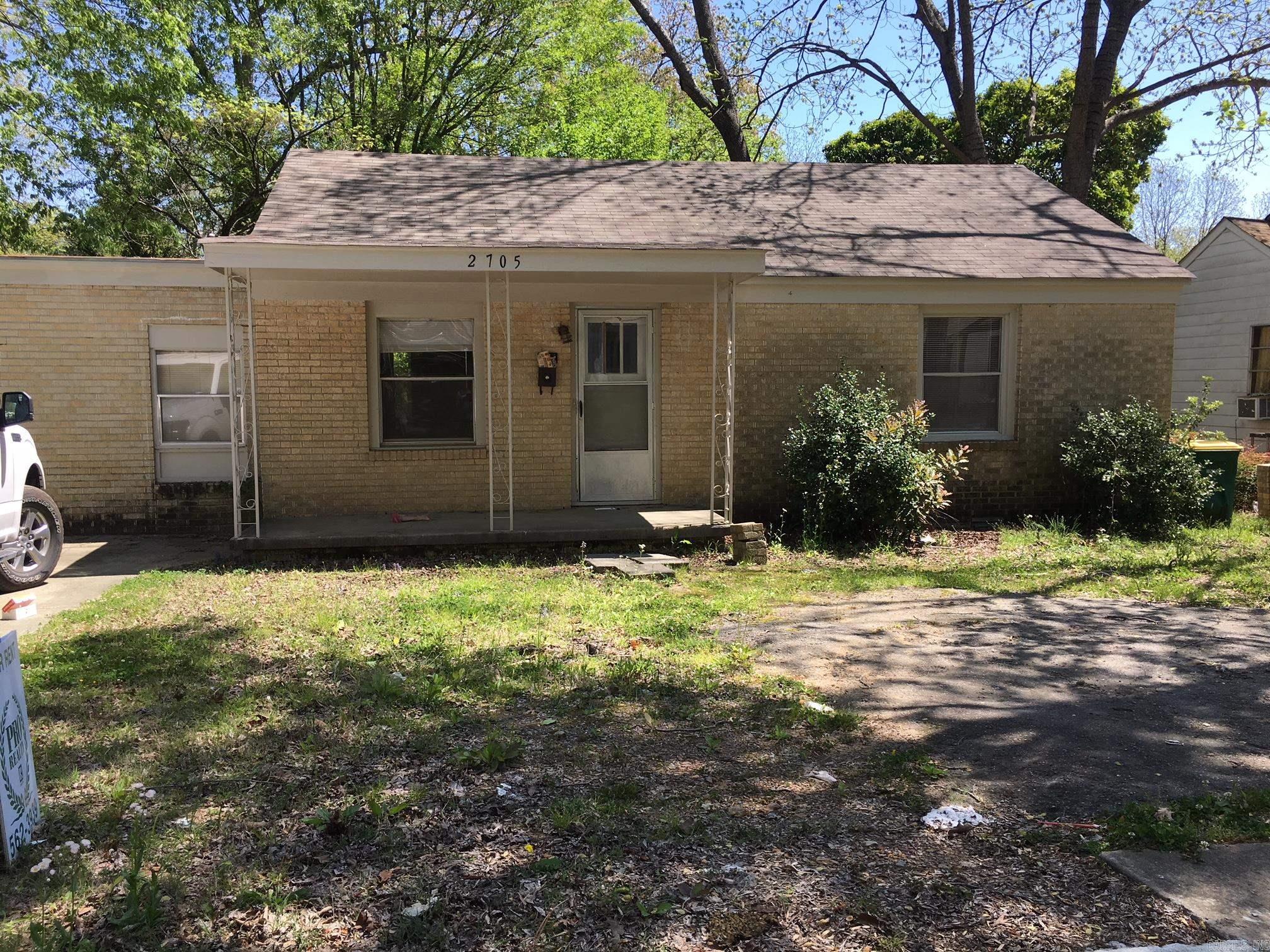 2703 S Harrison  Little Rock, AR