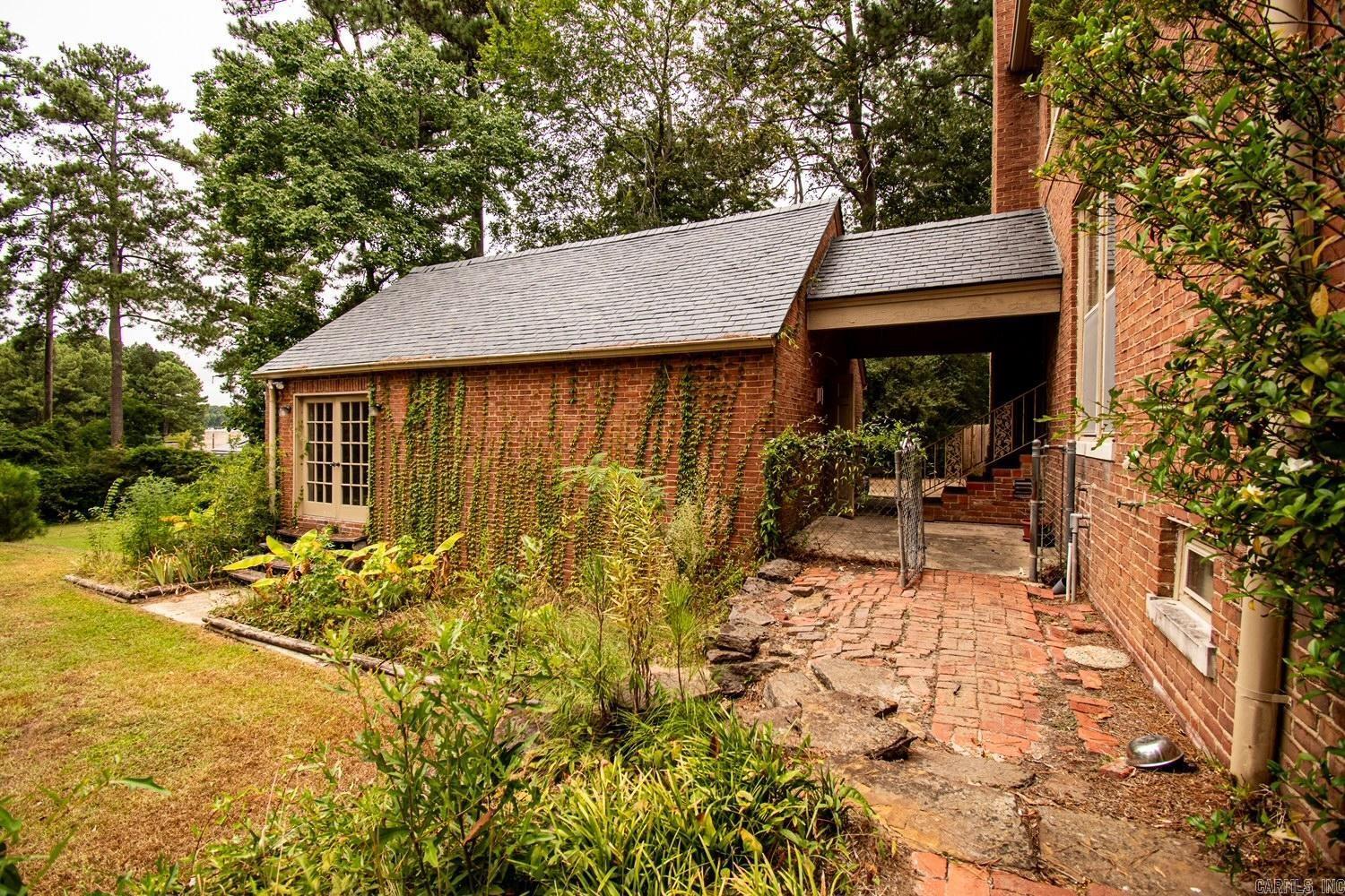 1800 N Madison Street El Dorado, AR 71730