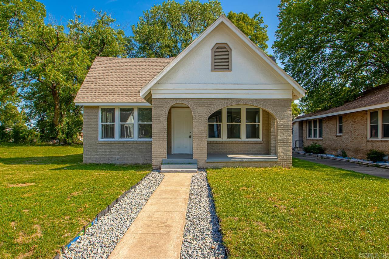 2307 E 2nd  North Little Rock, AR