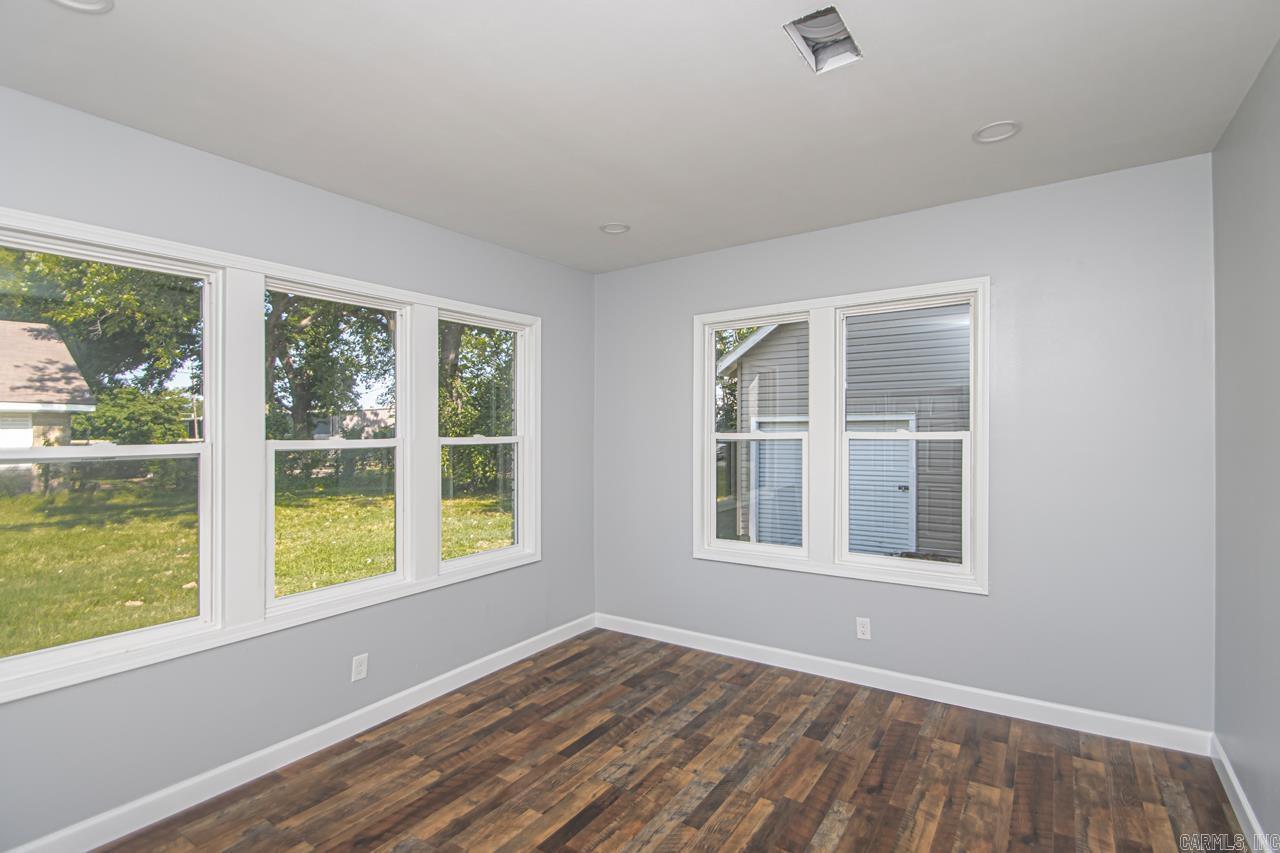 2307 E 2nd  North Little Rock, AR