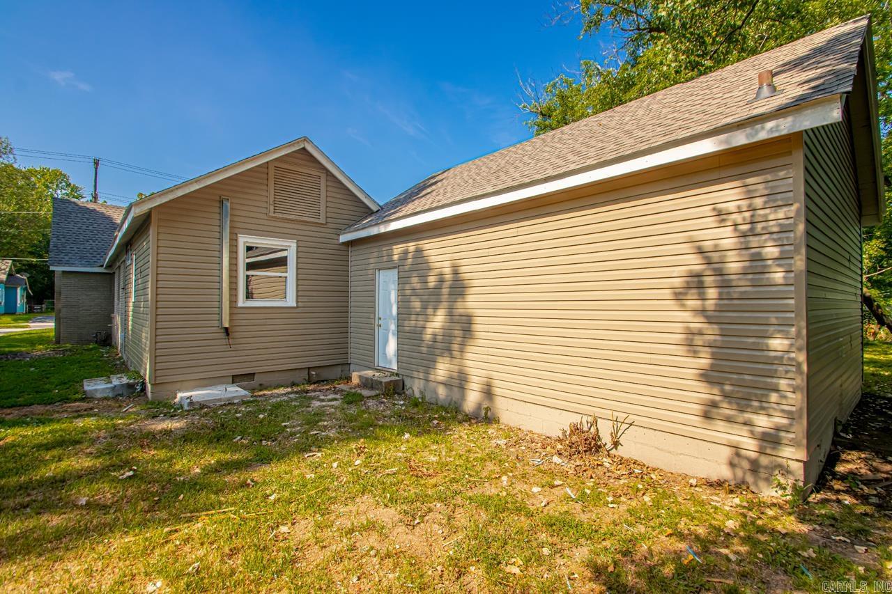 2307 E 2nd  North Little Rock, AR