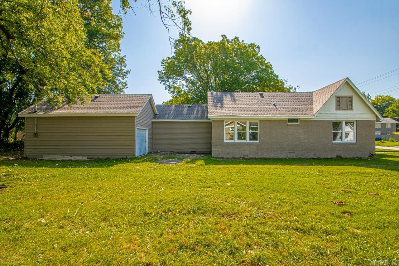 2307 E 2nd  North Little Rock, AR