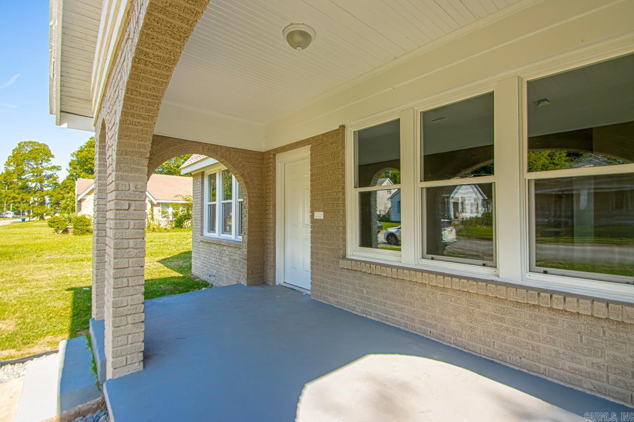 2307 E 2nd  North Little Rock, AR