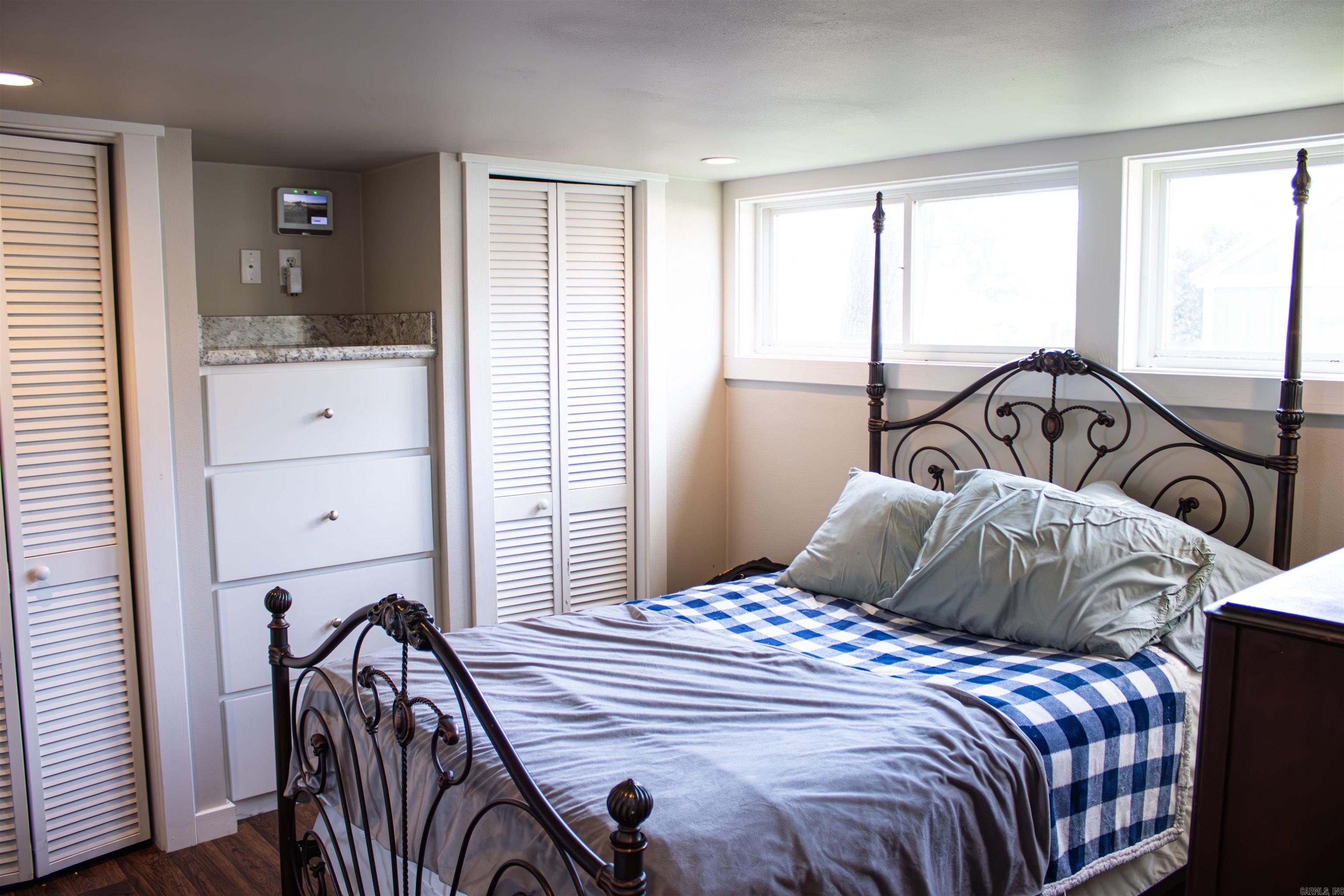 1014 W Olive  Rogers, AR