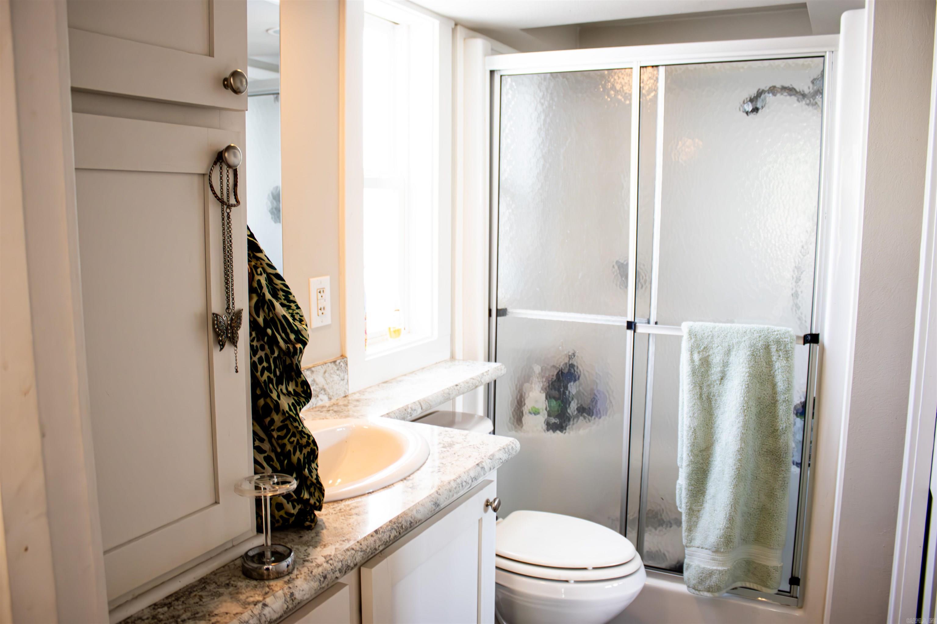 1014 W Olive  Rogers, AR