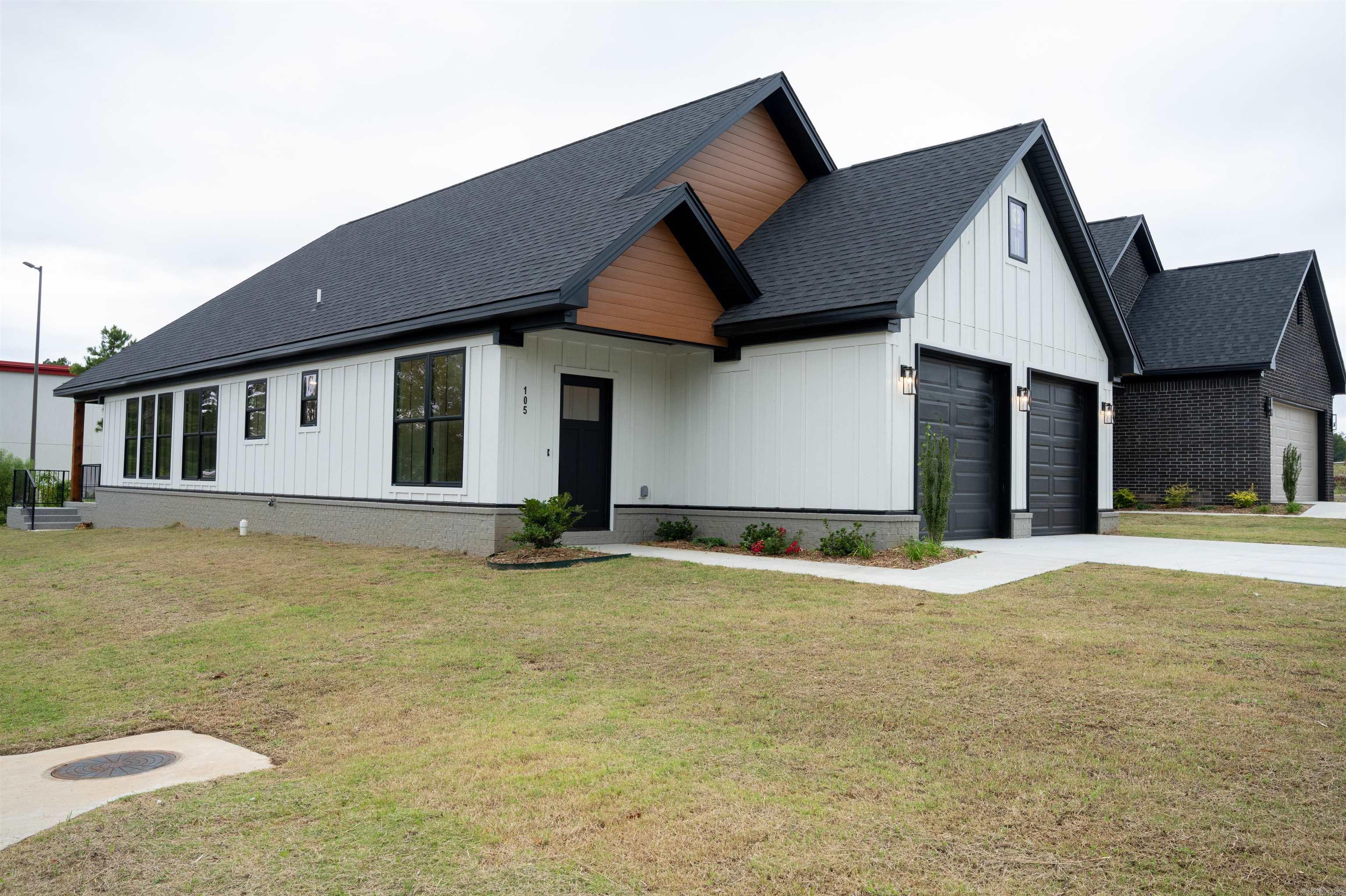 105 Easy Street Maumelle, AR 72113