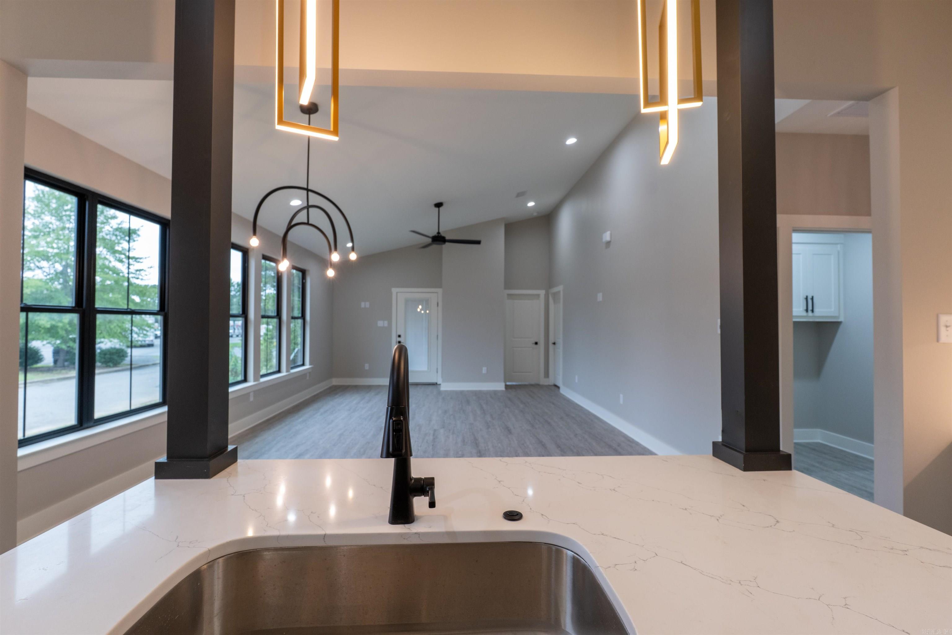 105 Easy Street Maumelle, AR 72113