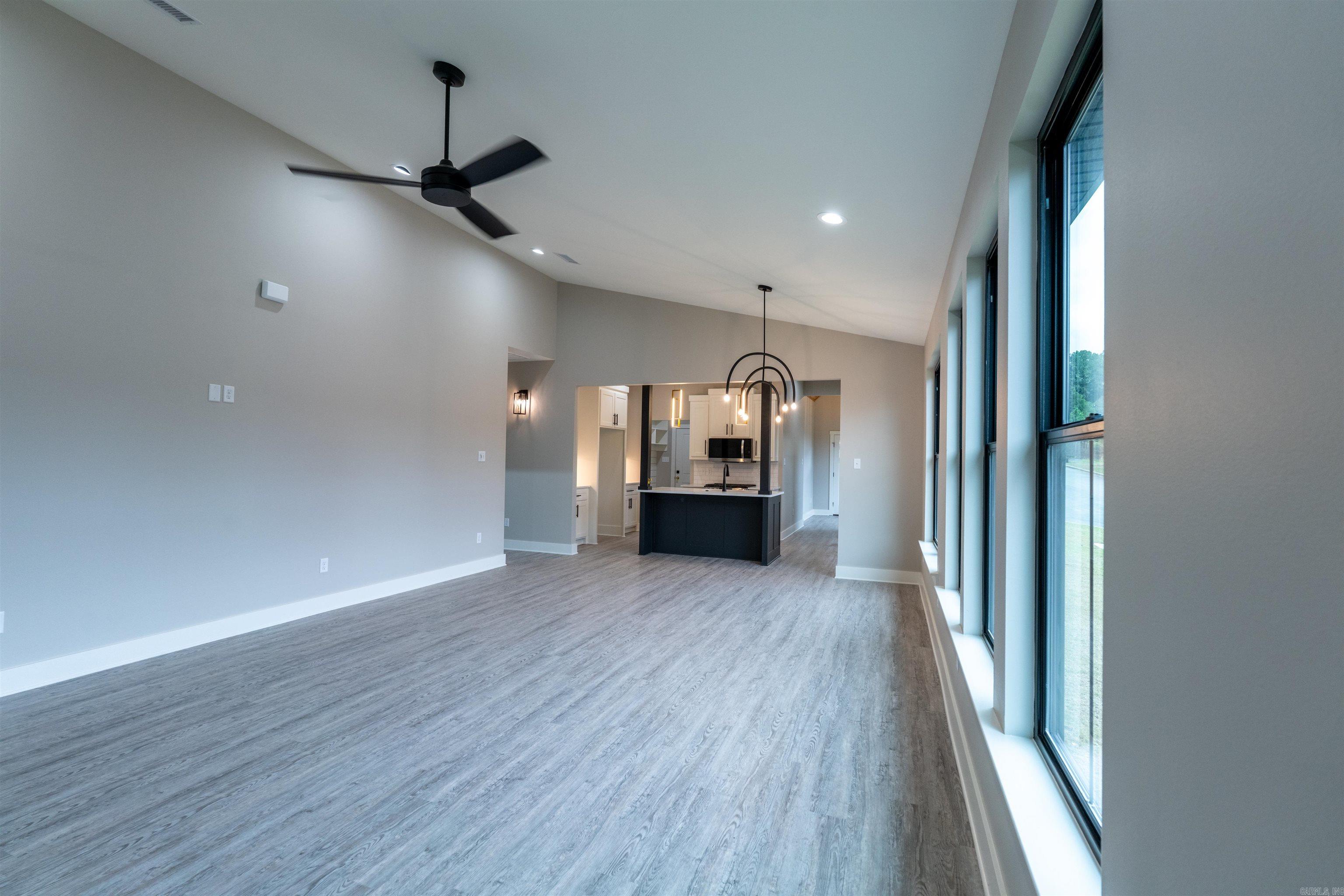 105 Easy Street Maumelle, AR 72113