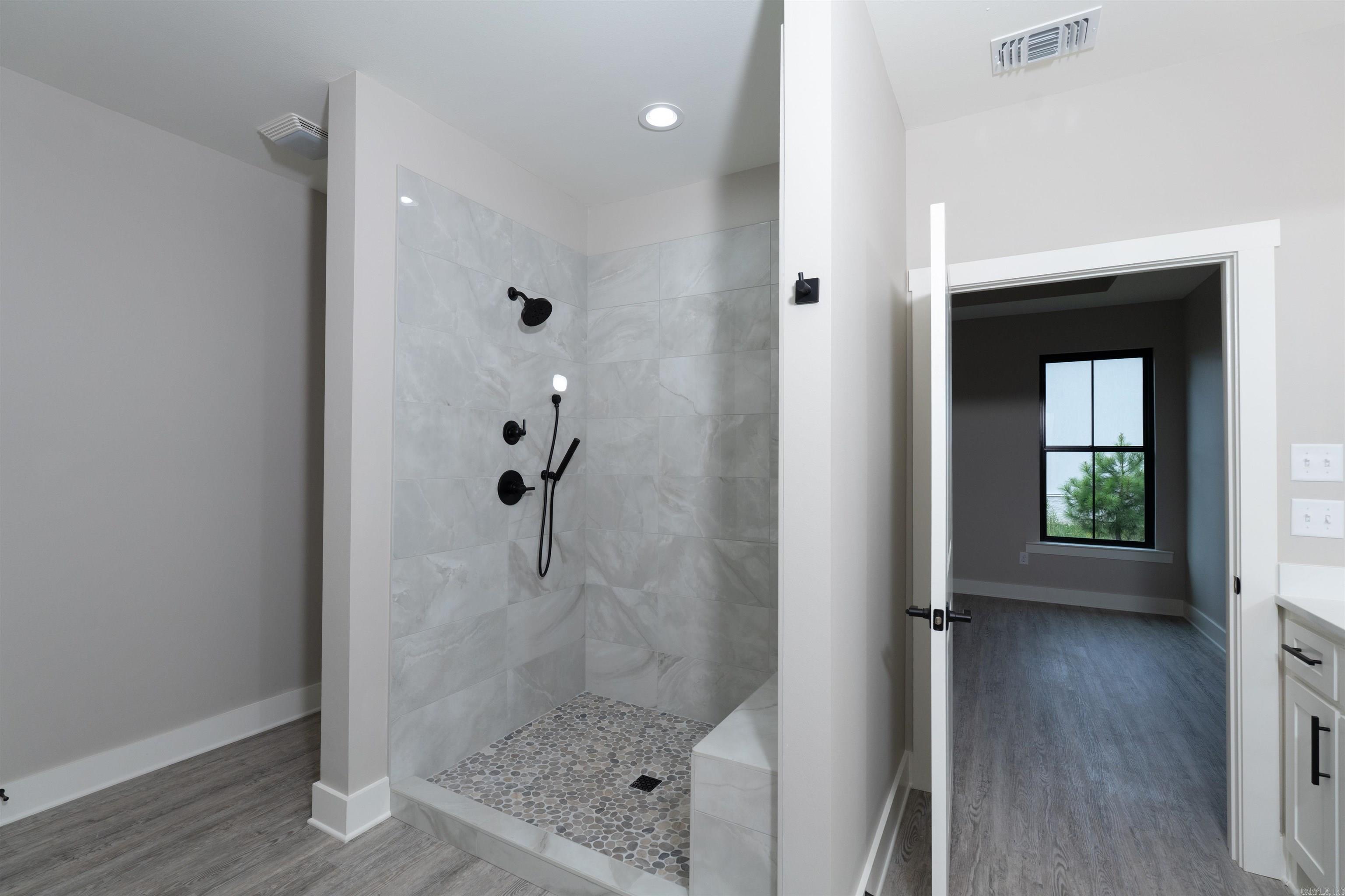 105 Easy Street Maumelle, AR 72113