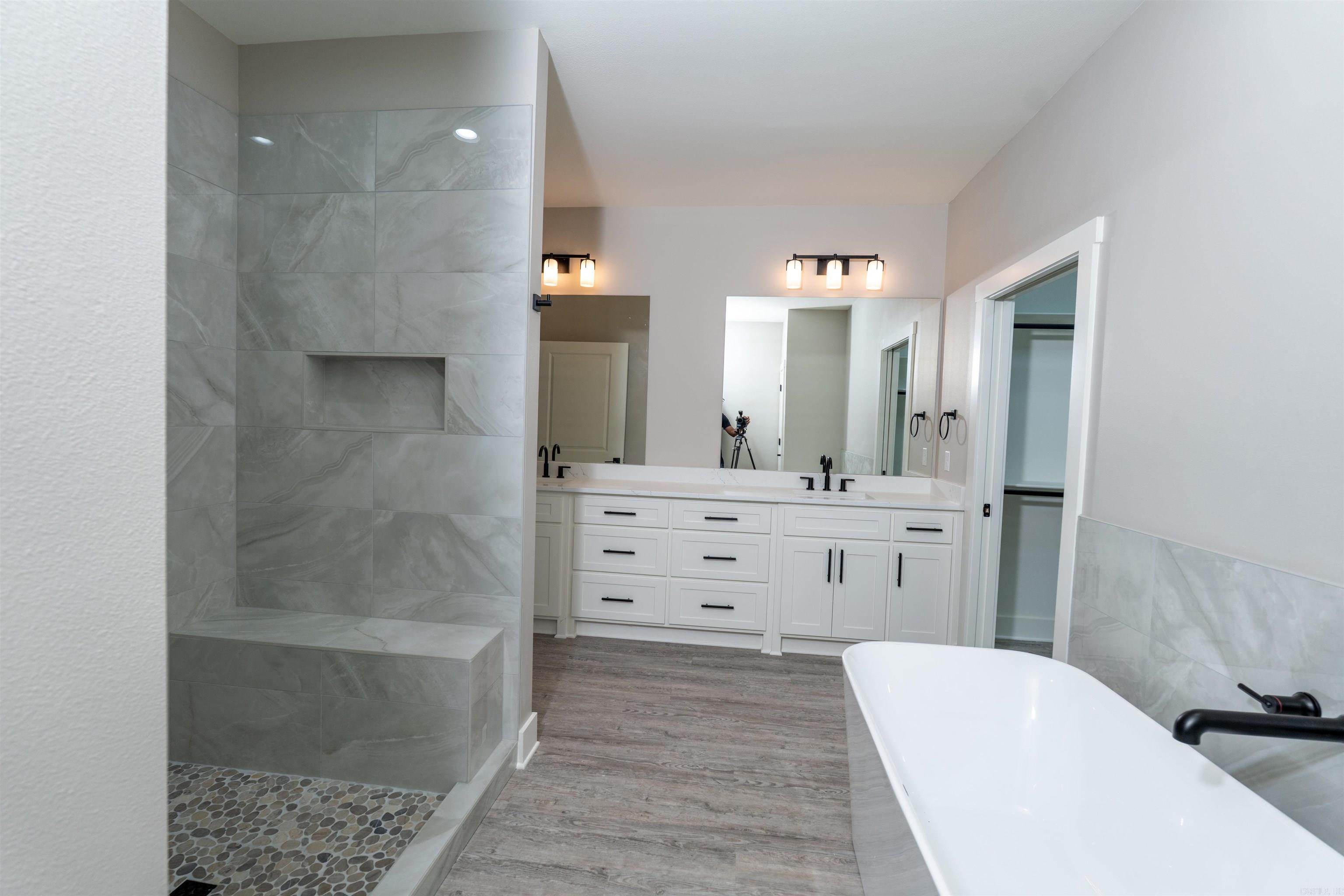 105 Easy Street Maumelle, AR 72113