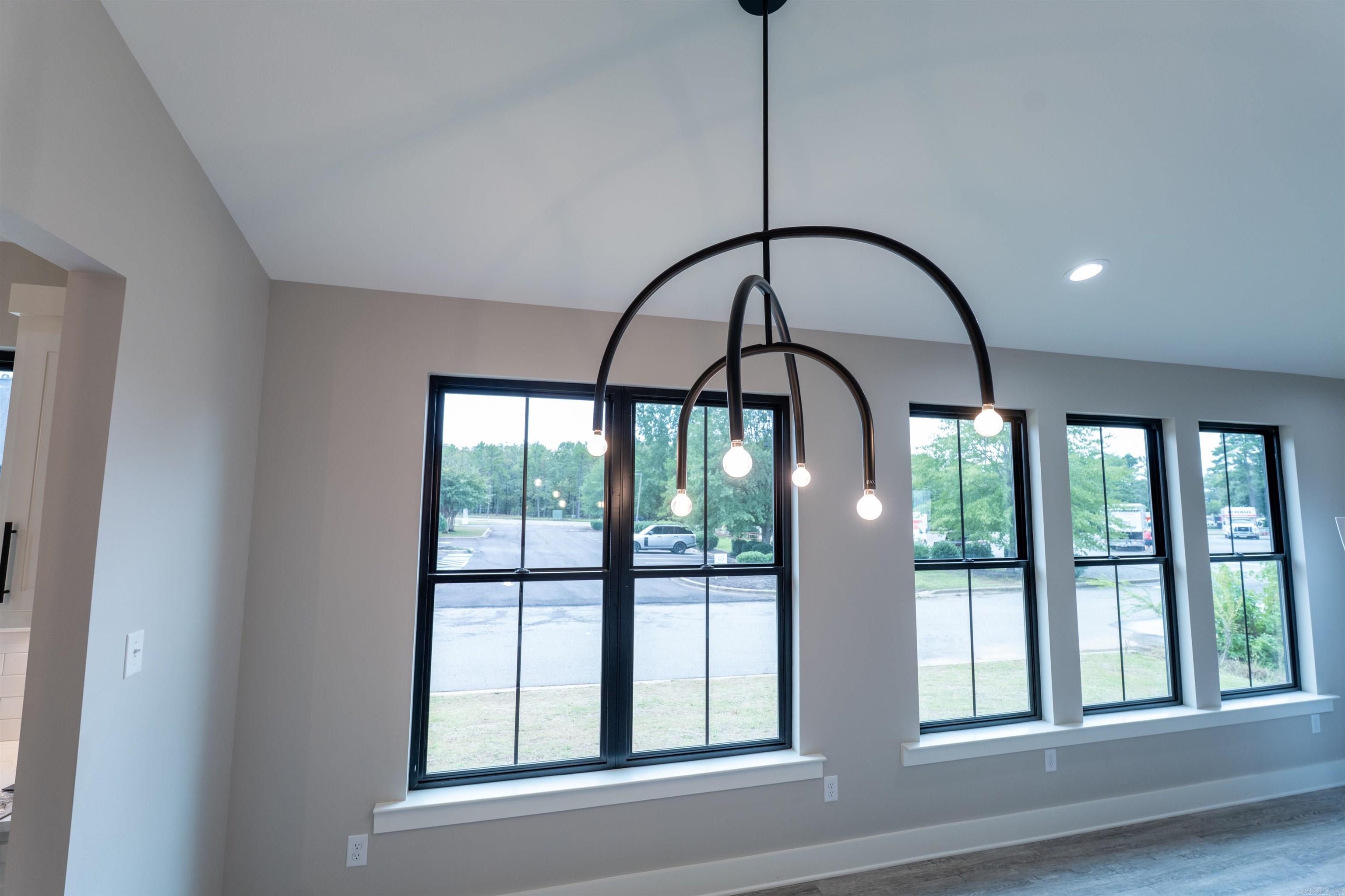 105 Easy Street Maumelle, AR 72113