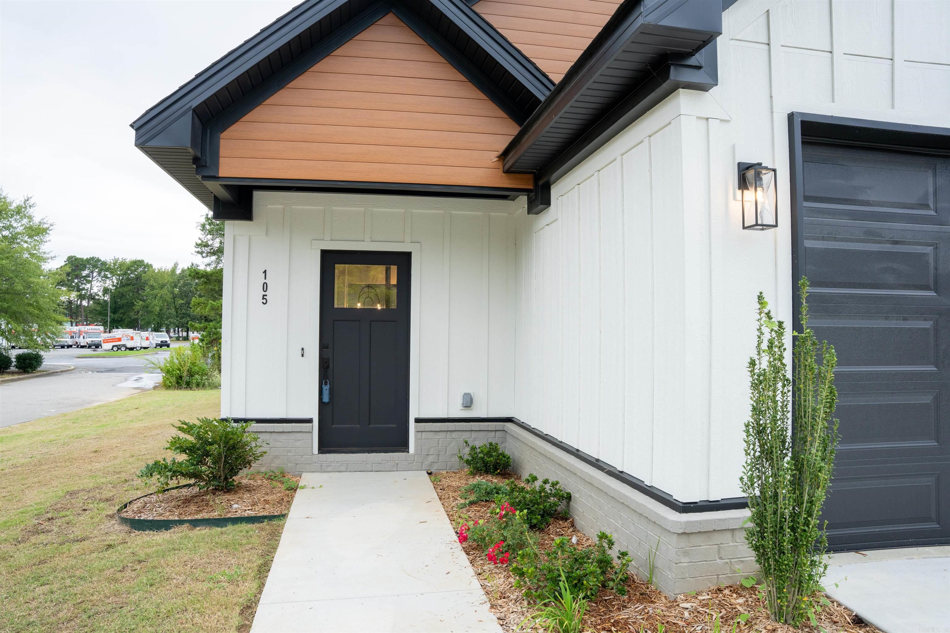 105 Easy Street Maumelle, AR 72113