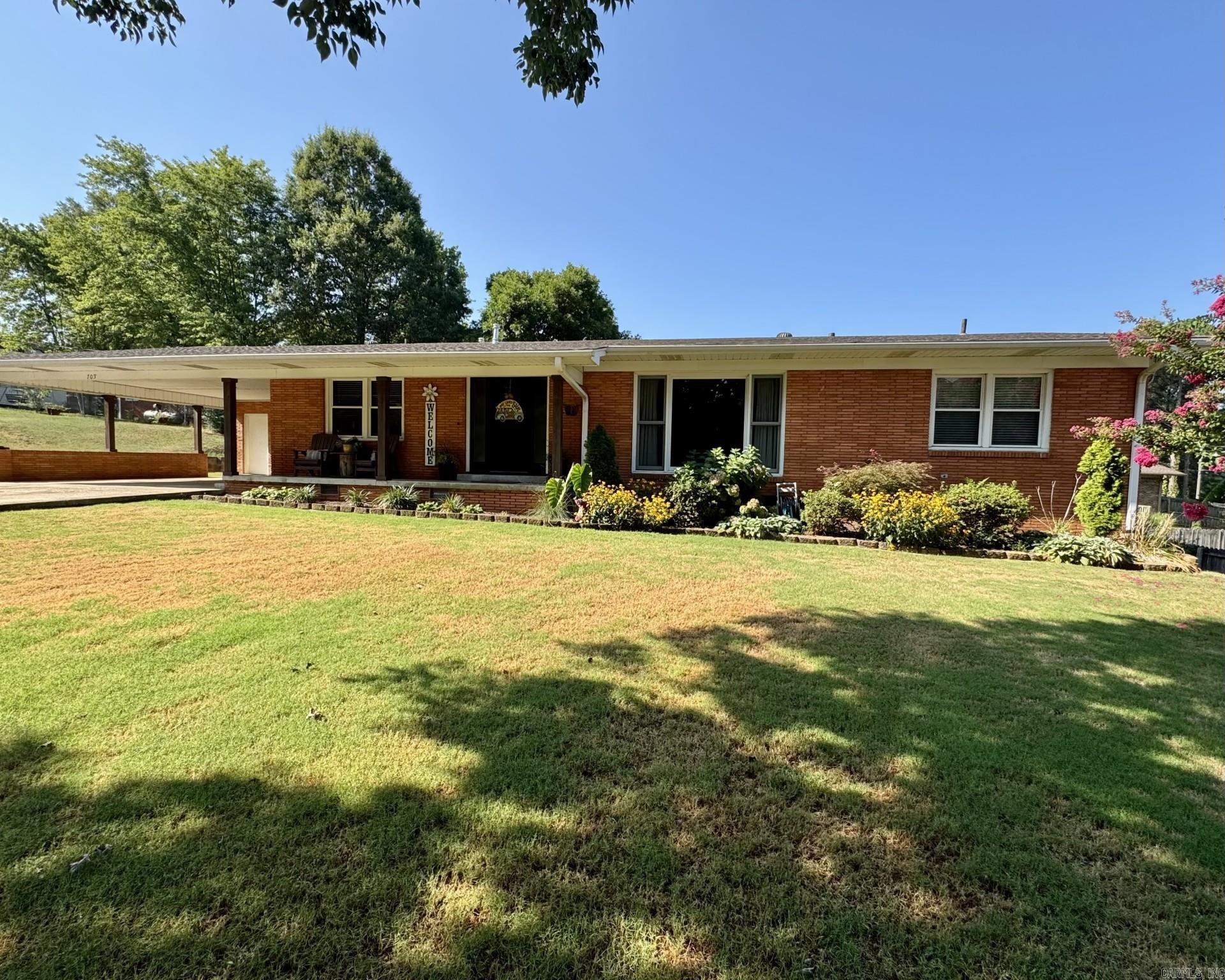 703 Center Street Harrisburg, AR 72432