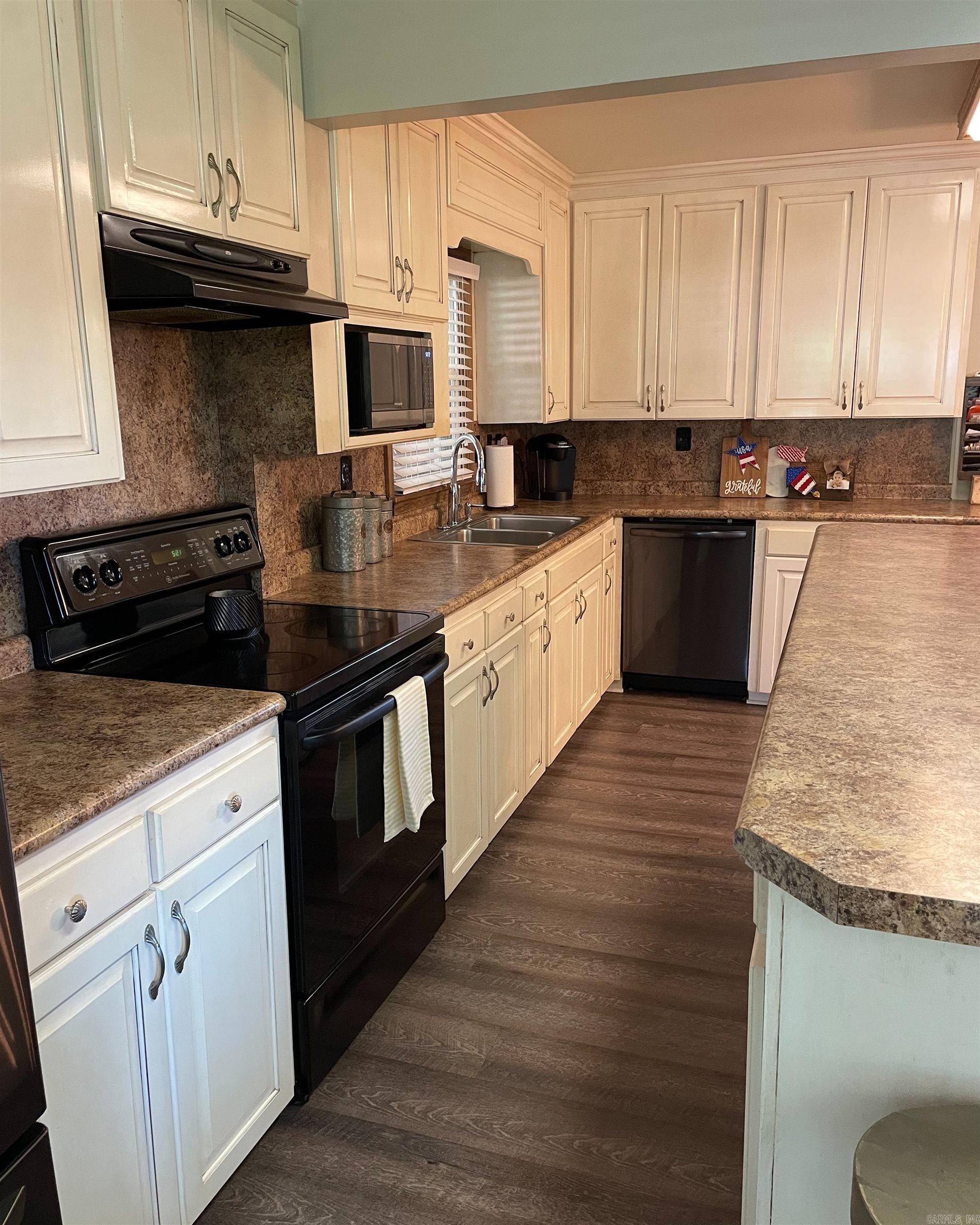 703 Center Street Harrisburg, AR 72432