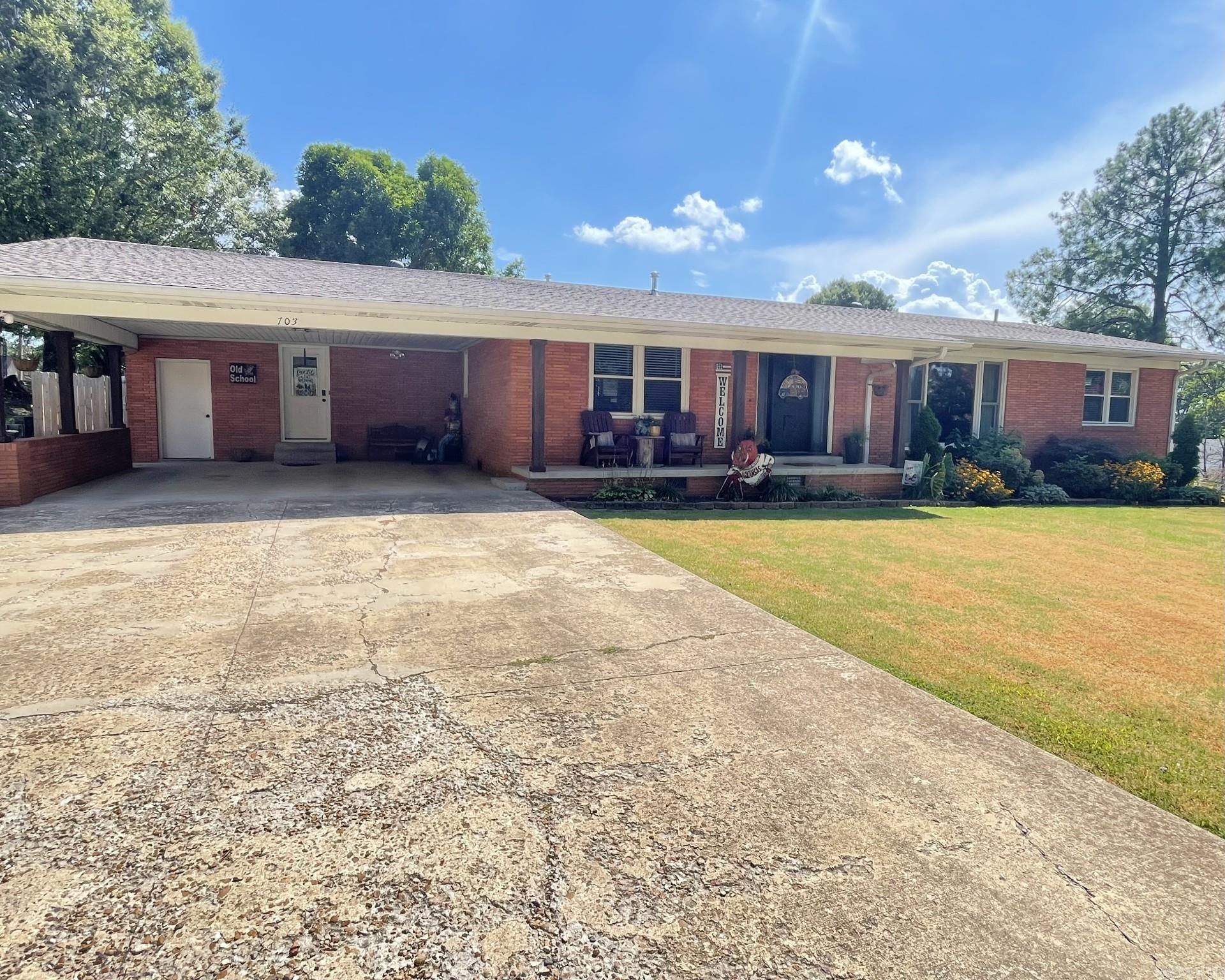 703 Center Street Harrisburg, AR 72432