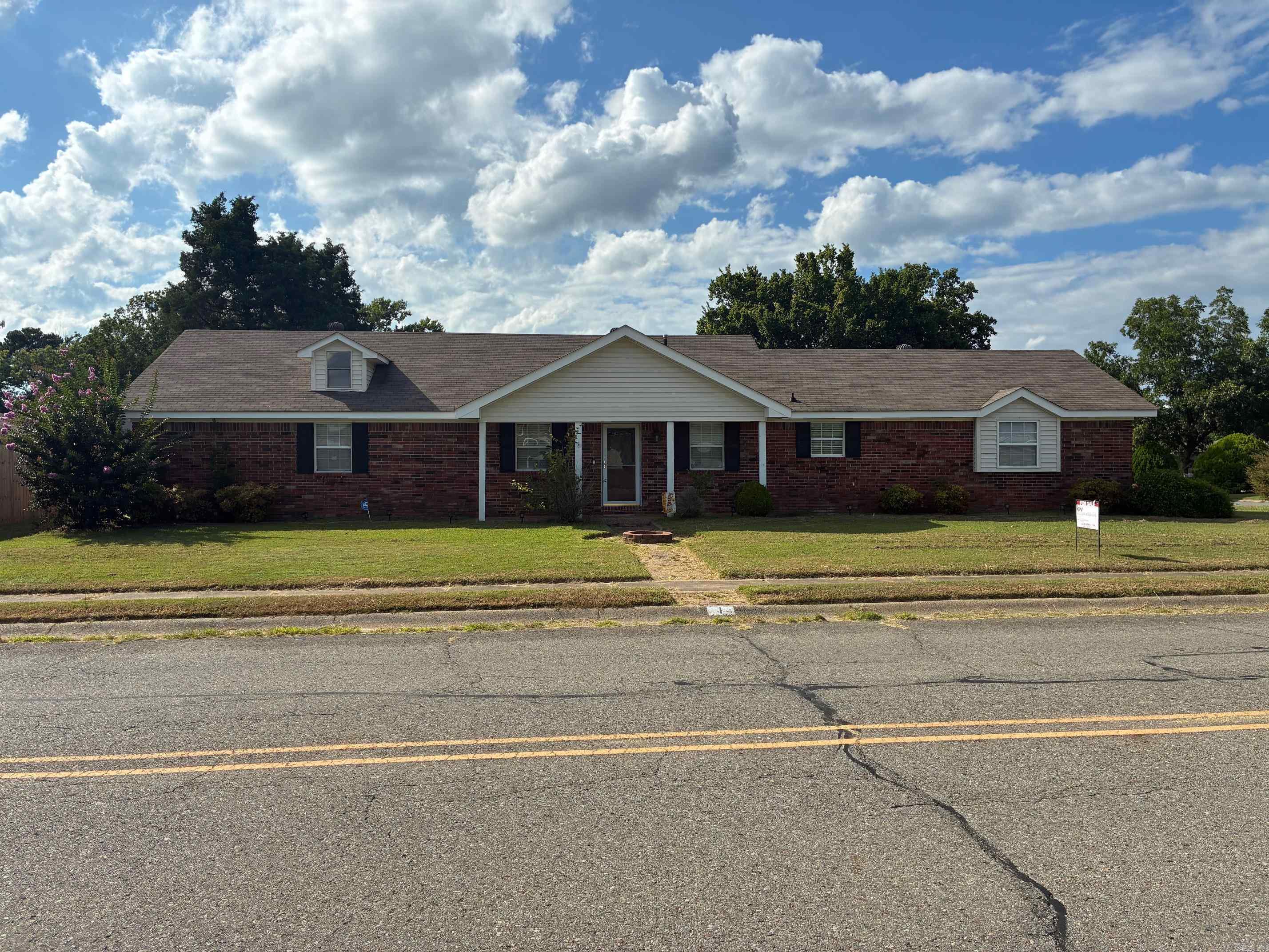 1 Danbury Jacksonville, AR 72076